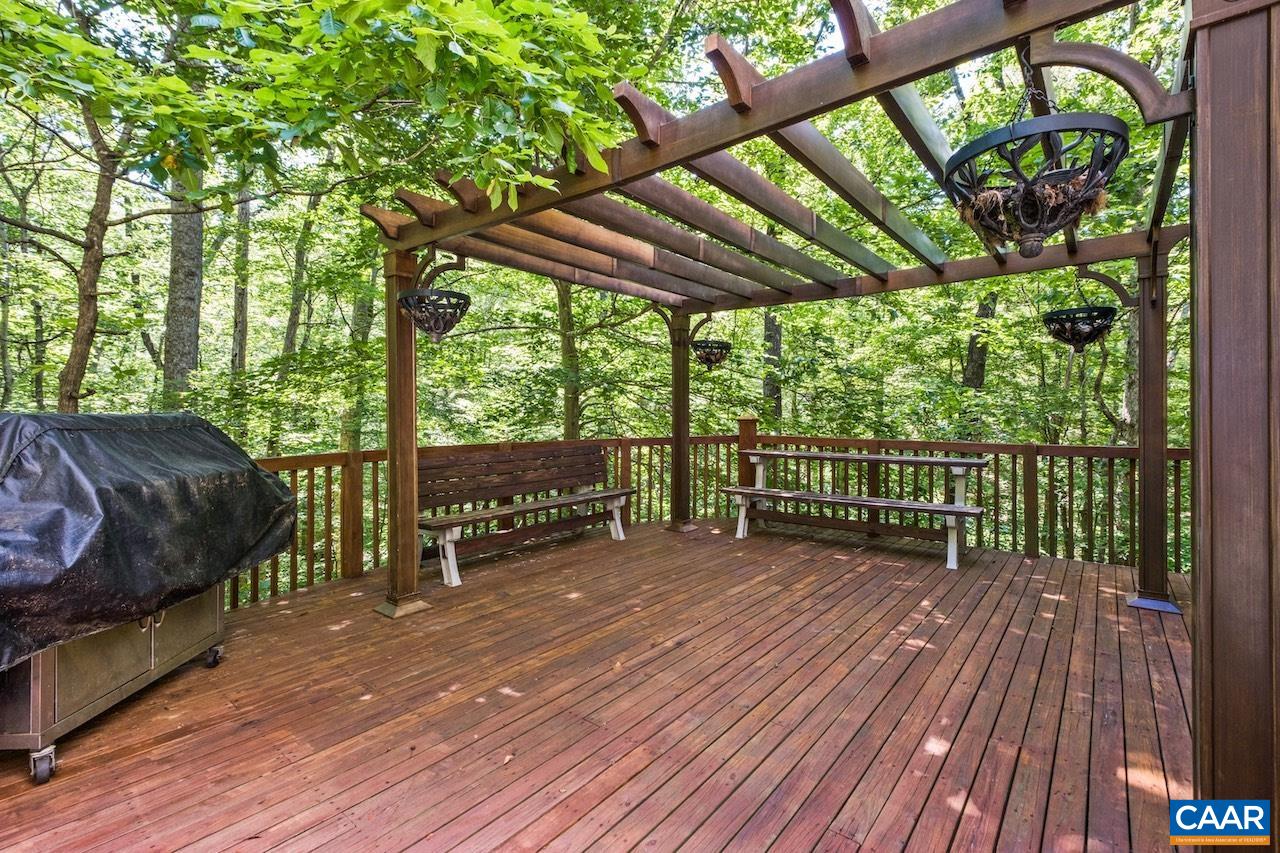 801 FLETCHERS LN