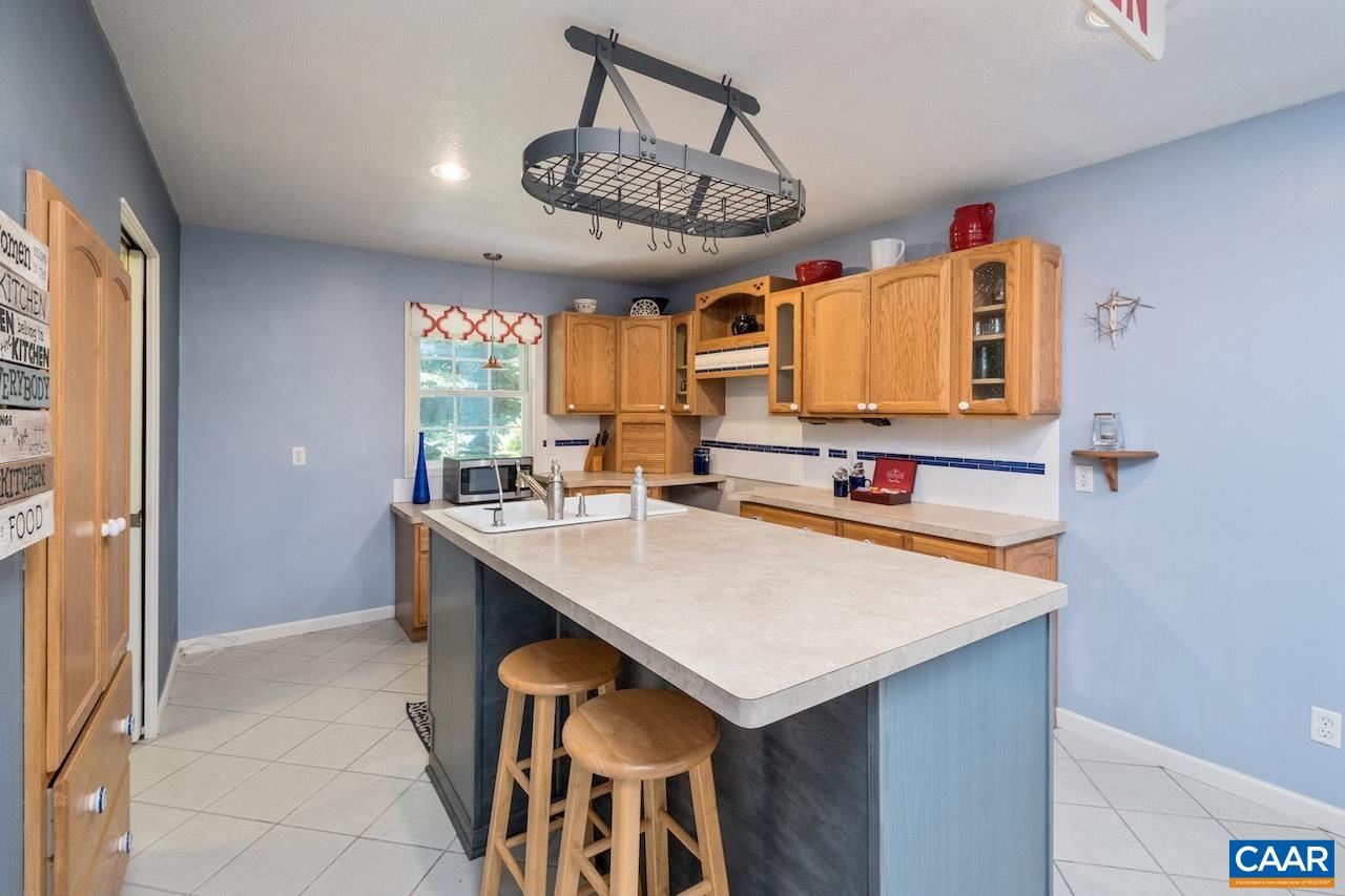 801 FLETCHERS LN