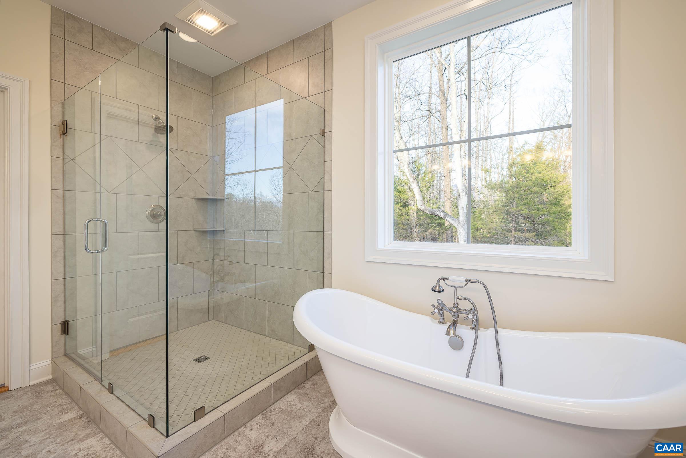 102 TIERNEY LN
