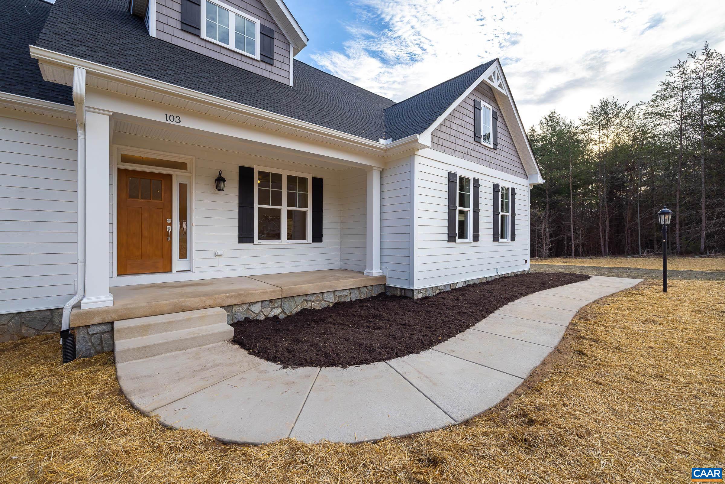 102 TIERNEY LN