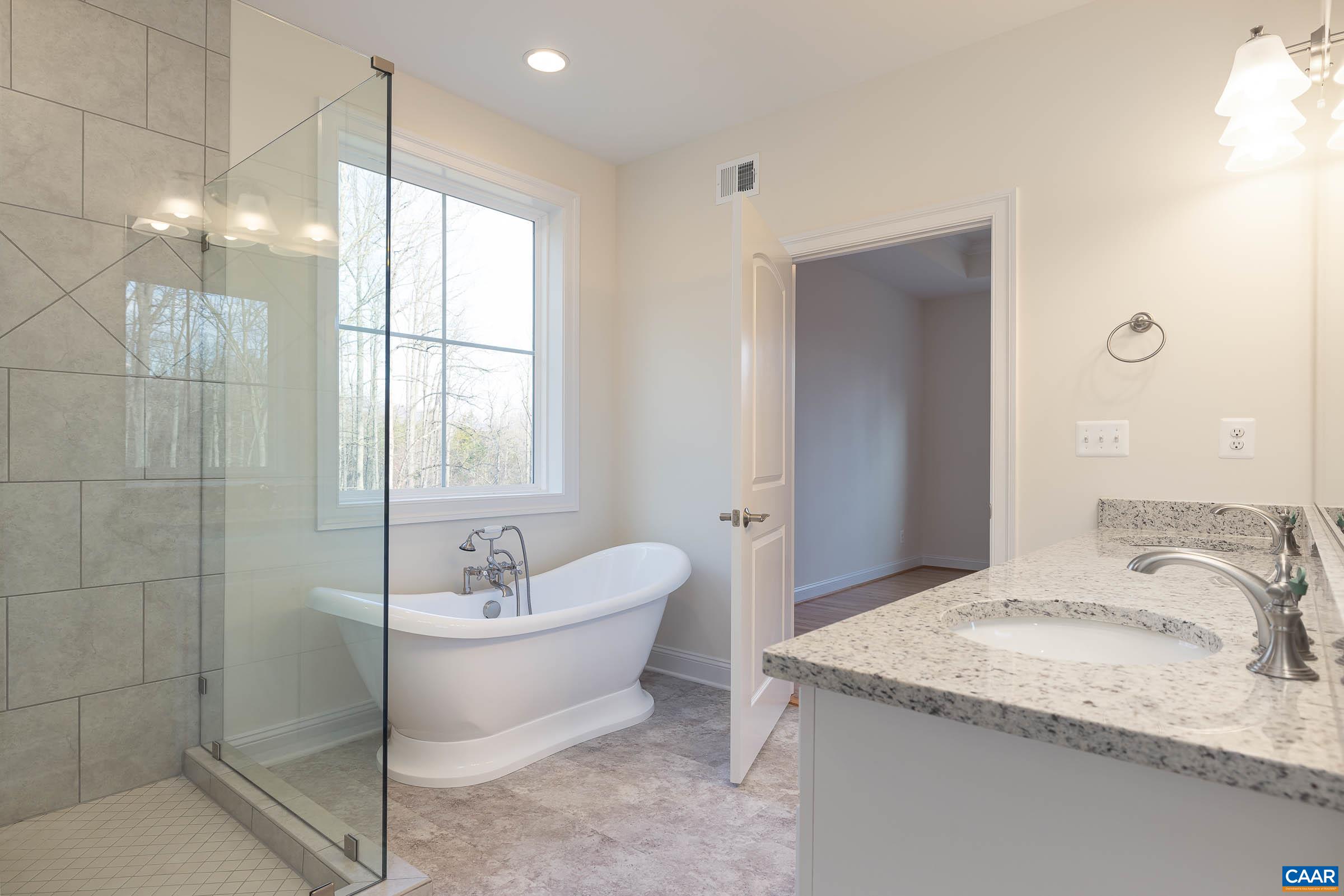 102 TIERNEY LN