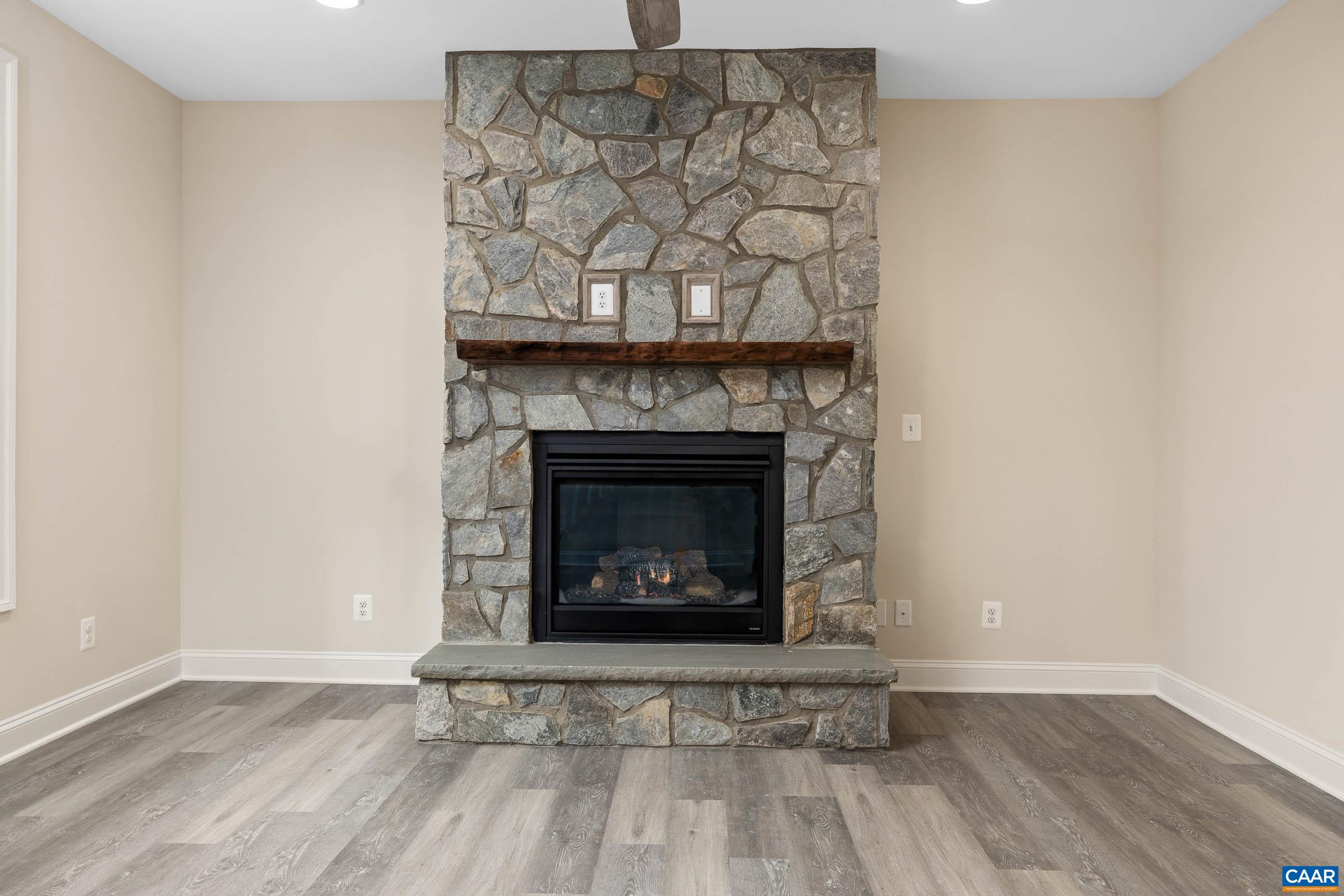 104 TIERNEY LN