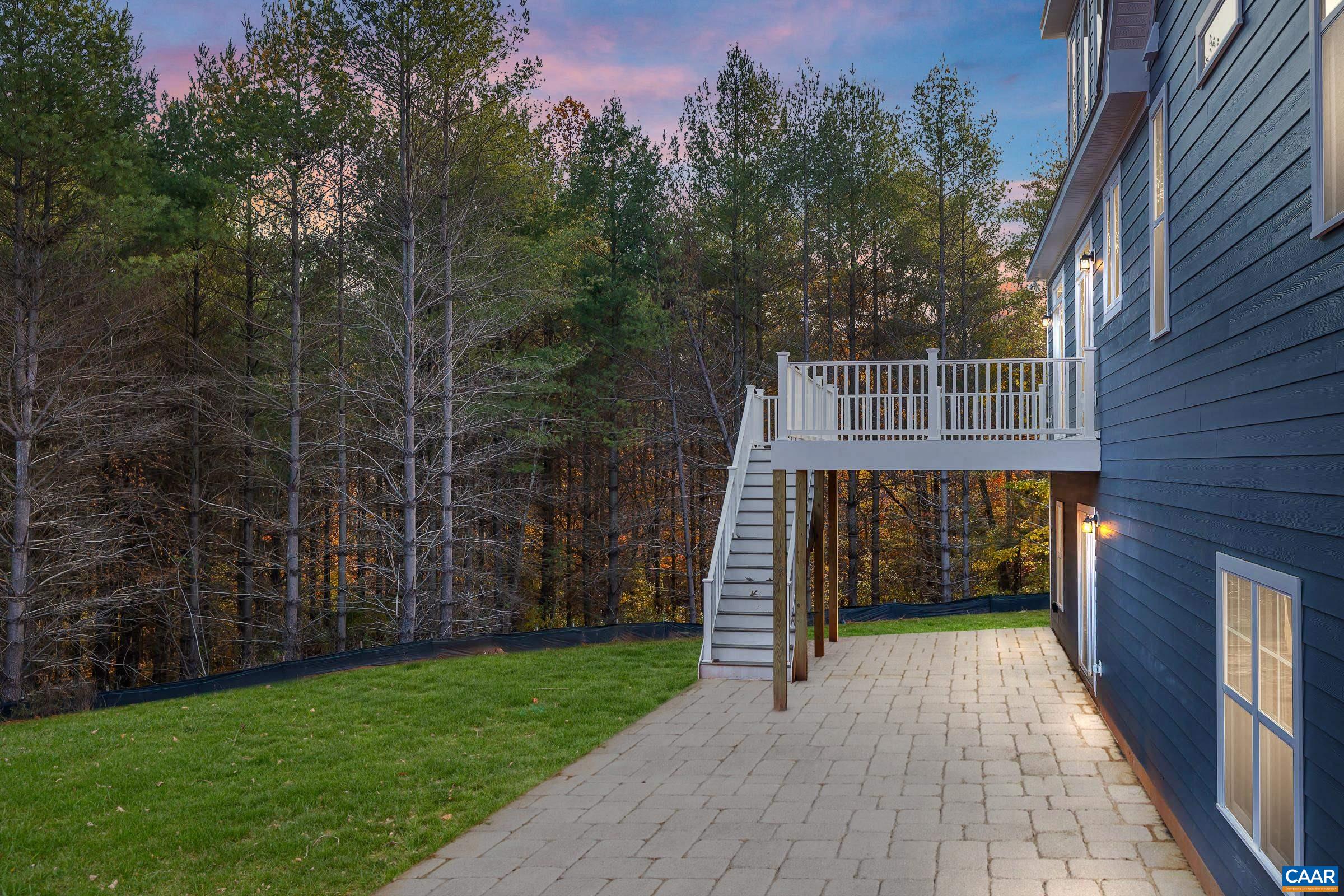 104 TIERNEY LN