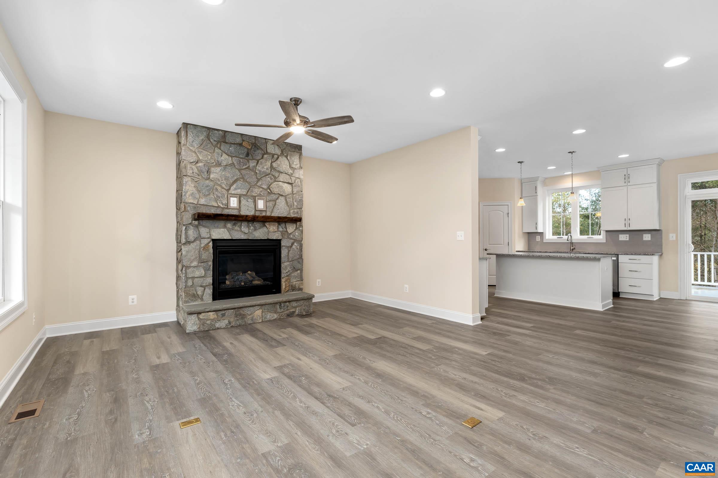 104 TIERNEY LN