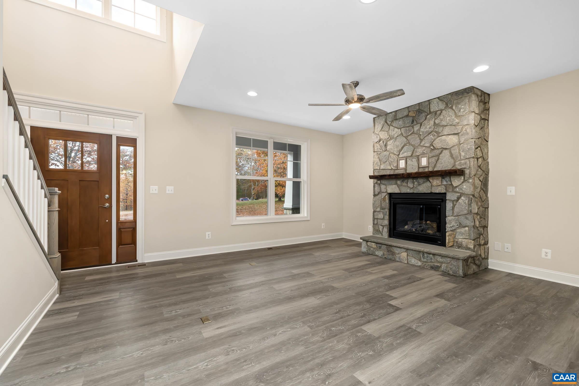 104 TIERNEY LN