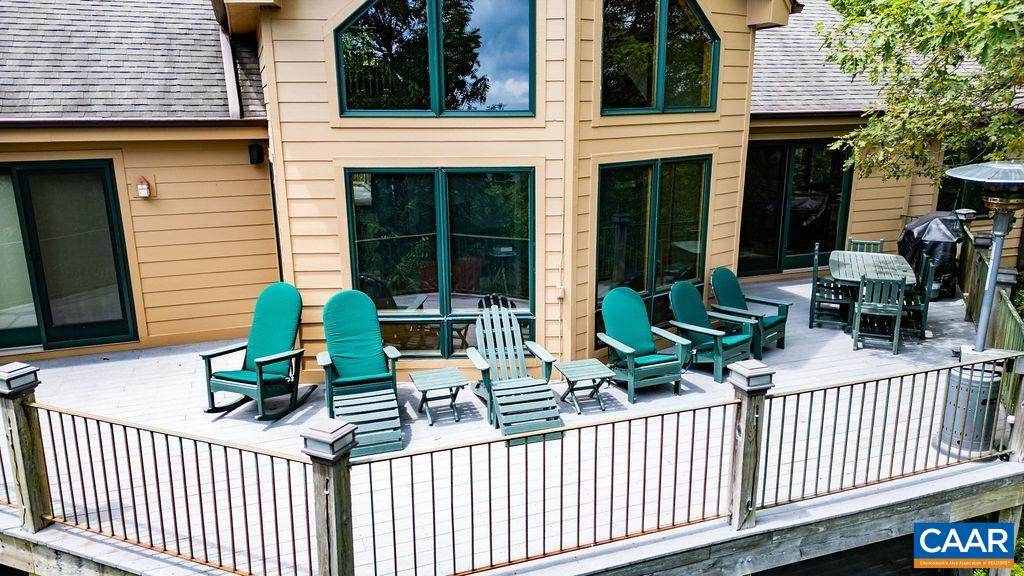 43 KNOB HILL PL