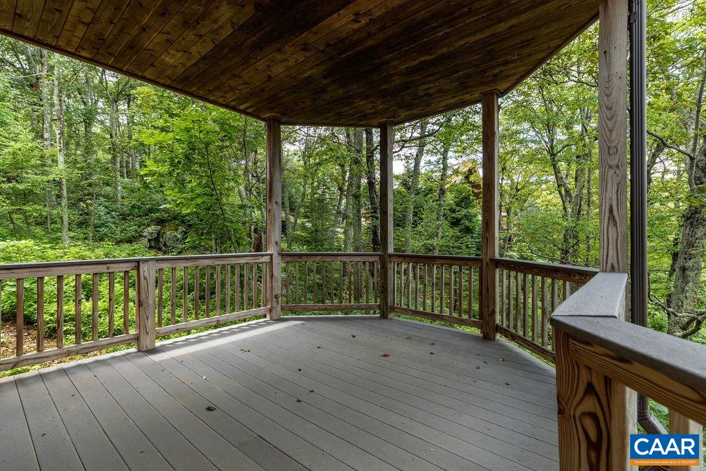 43 KNOB HILL PL