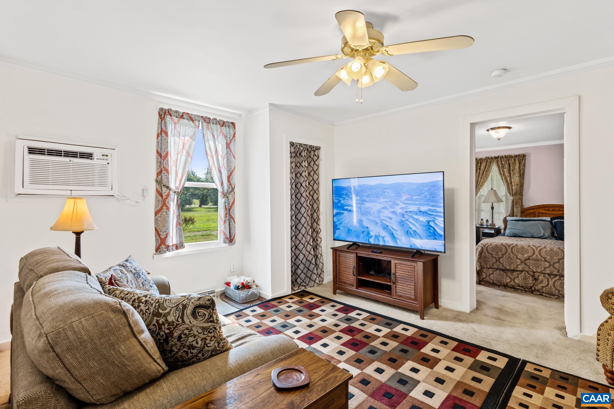 304 MARTIN KINGS RD