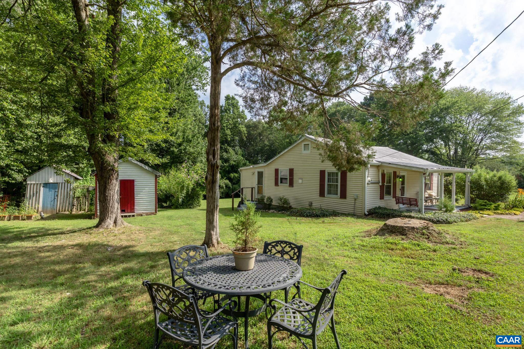 304 MARTIN KINGS RD