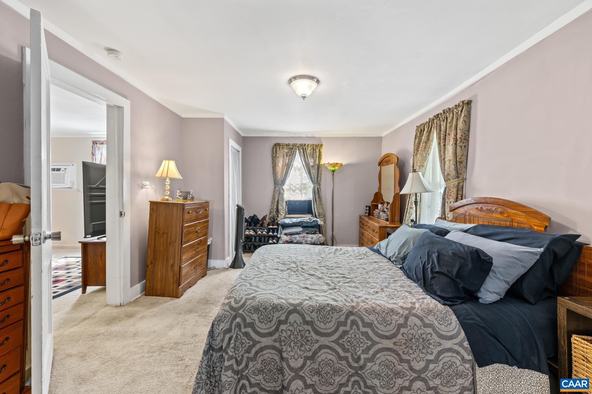 304 MARTIN KINGS RD