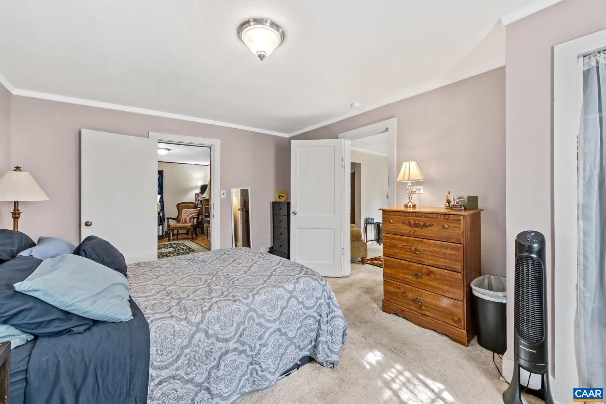 304 MARTIN KINGS RD