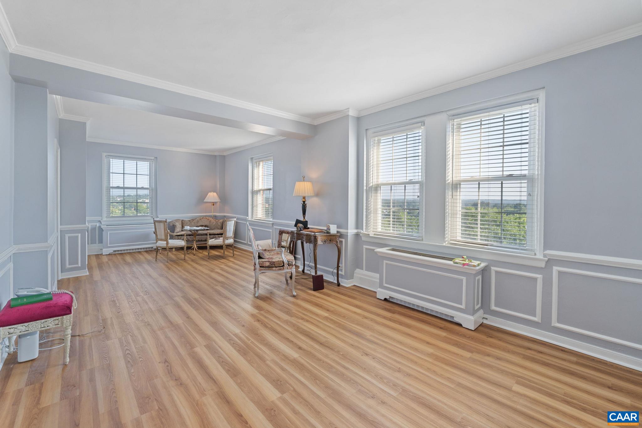 500 COURT SQ Unit: 901