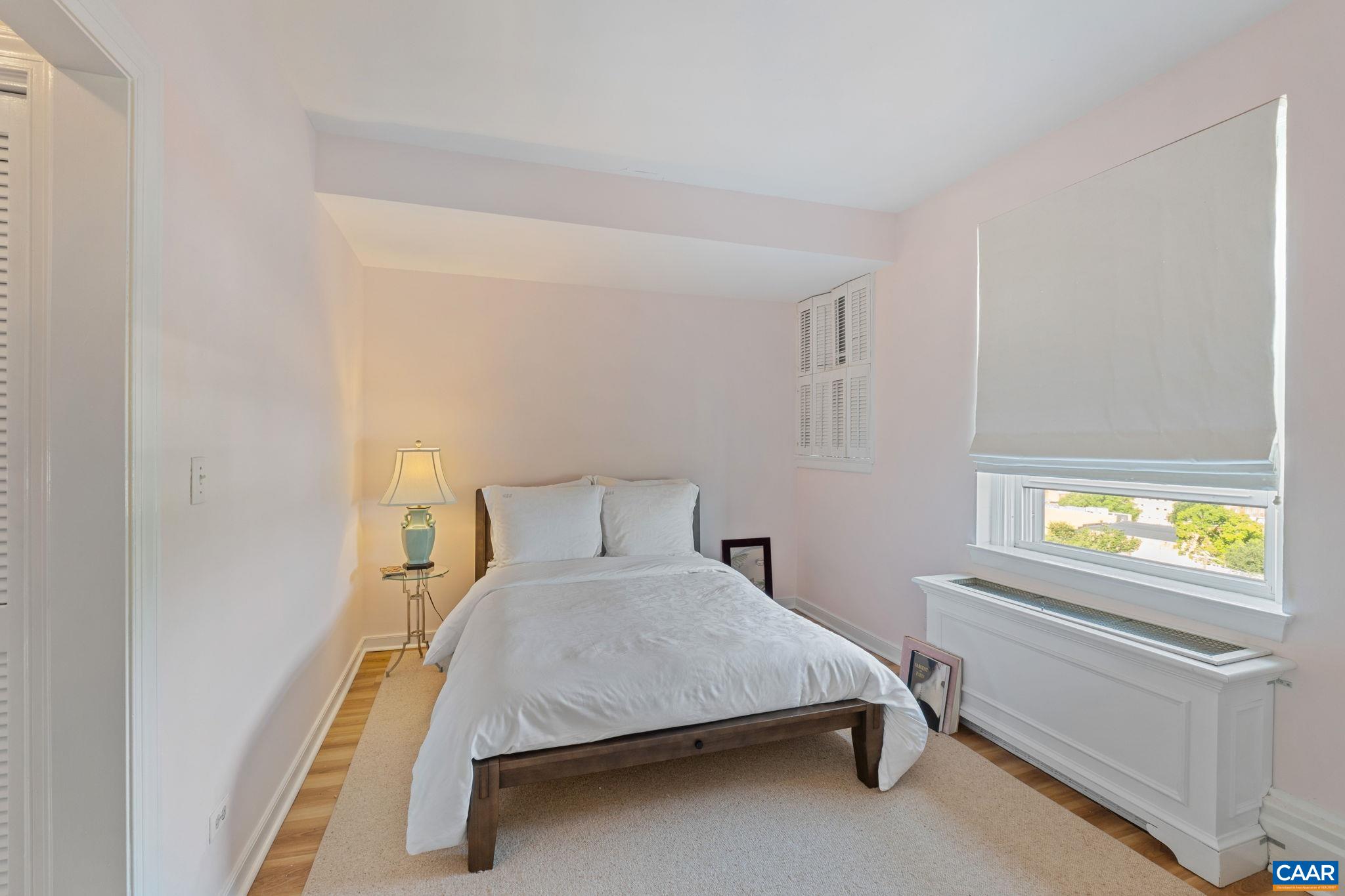 500 COURT SQ Unit: 901