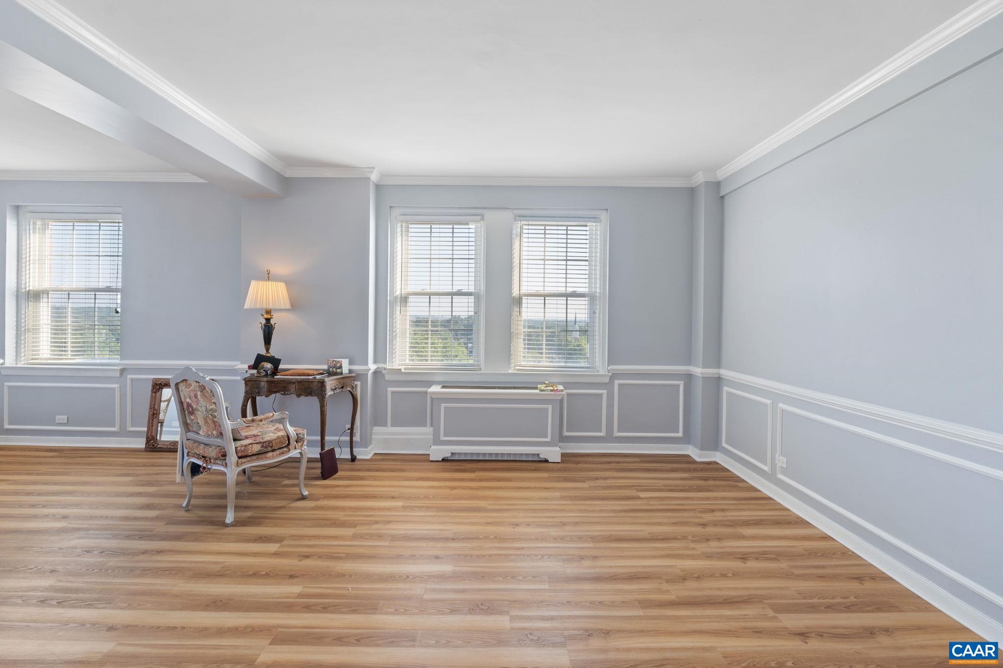 500 COURT SQ Unit: 901