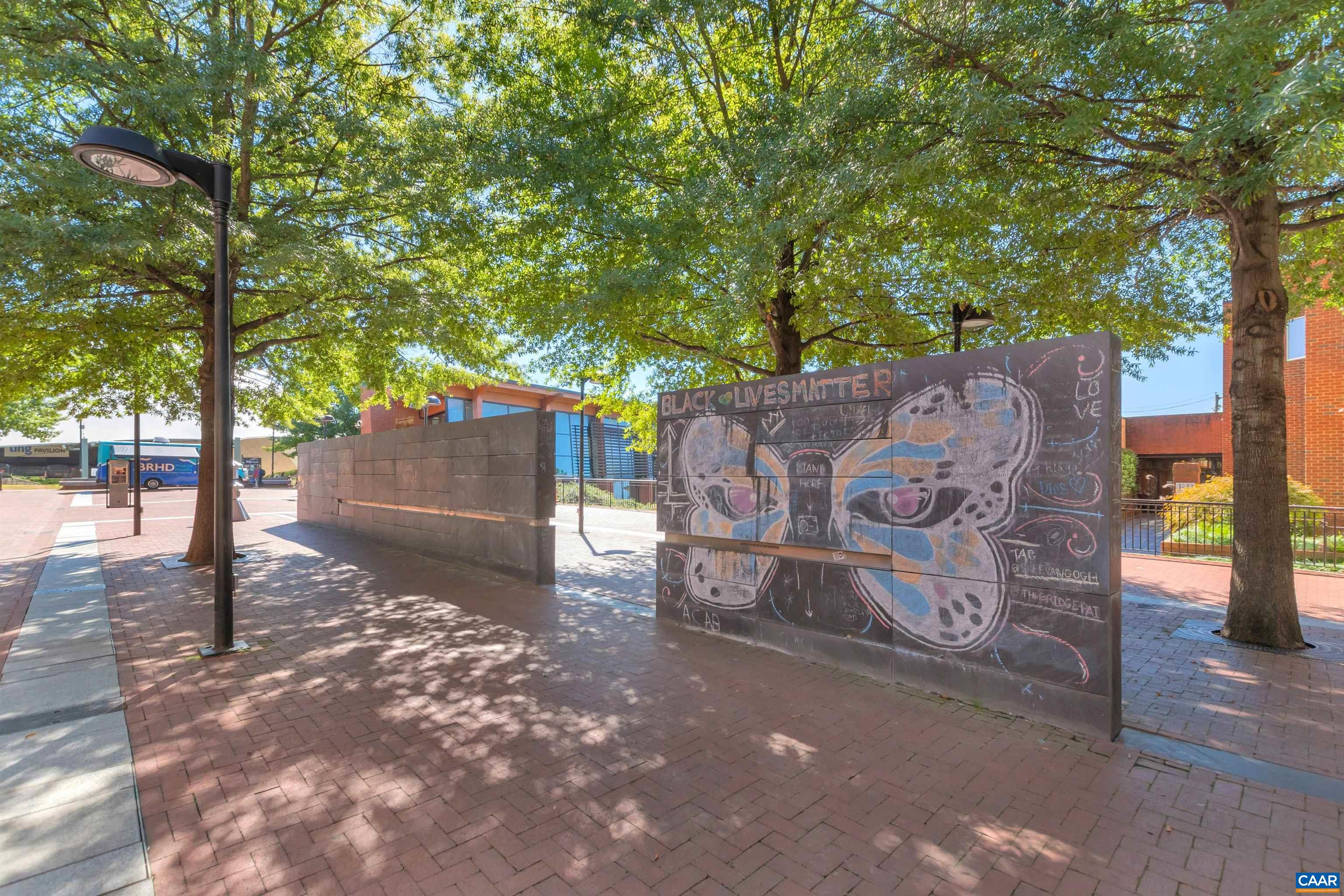 500 COURT SQ Unit: 901