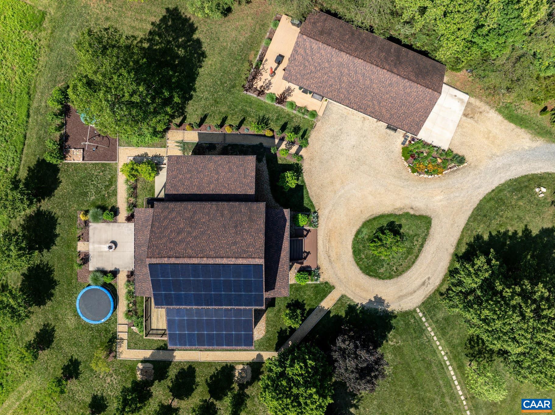 301 SYCAMORE LN