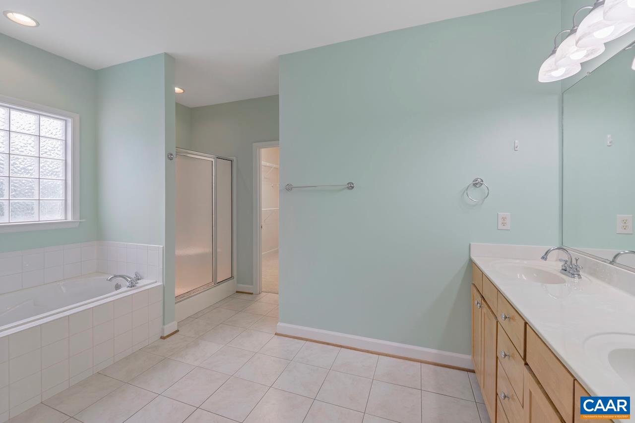 1142 REDFIELDS RD