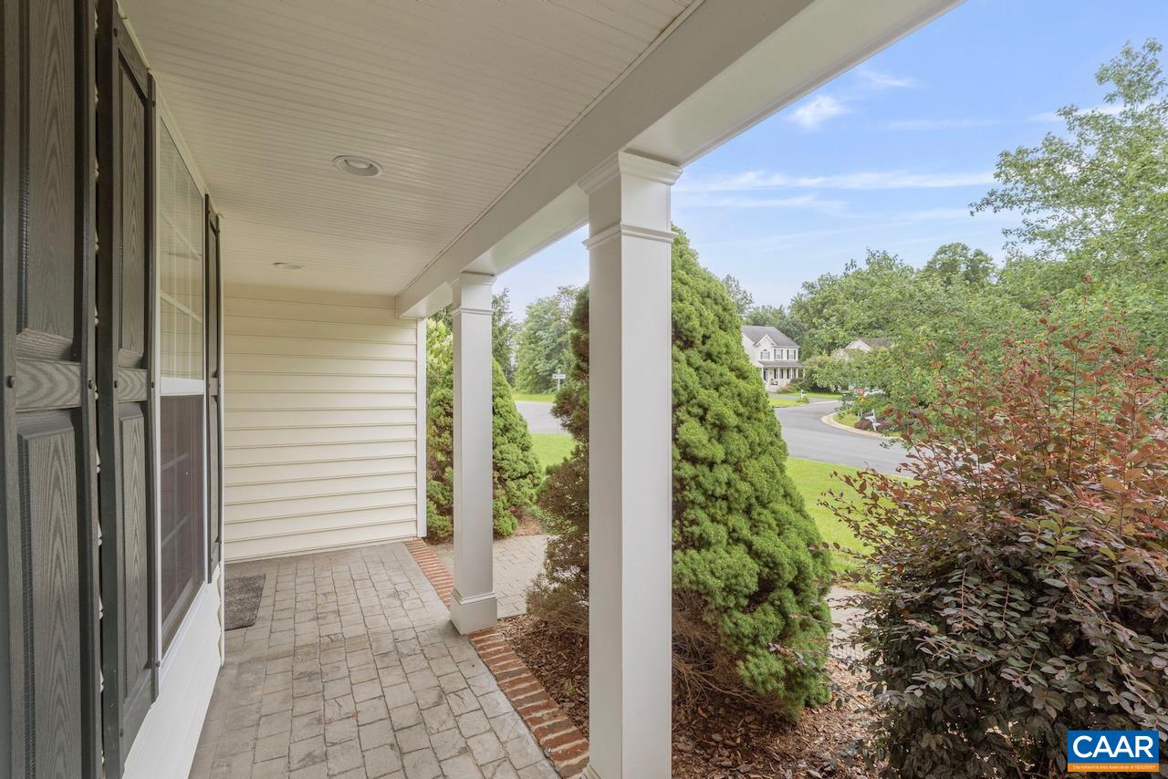 1142 REDFIELDS RD