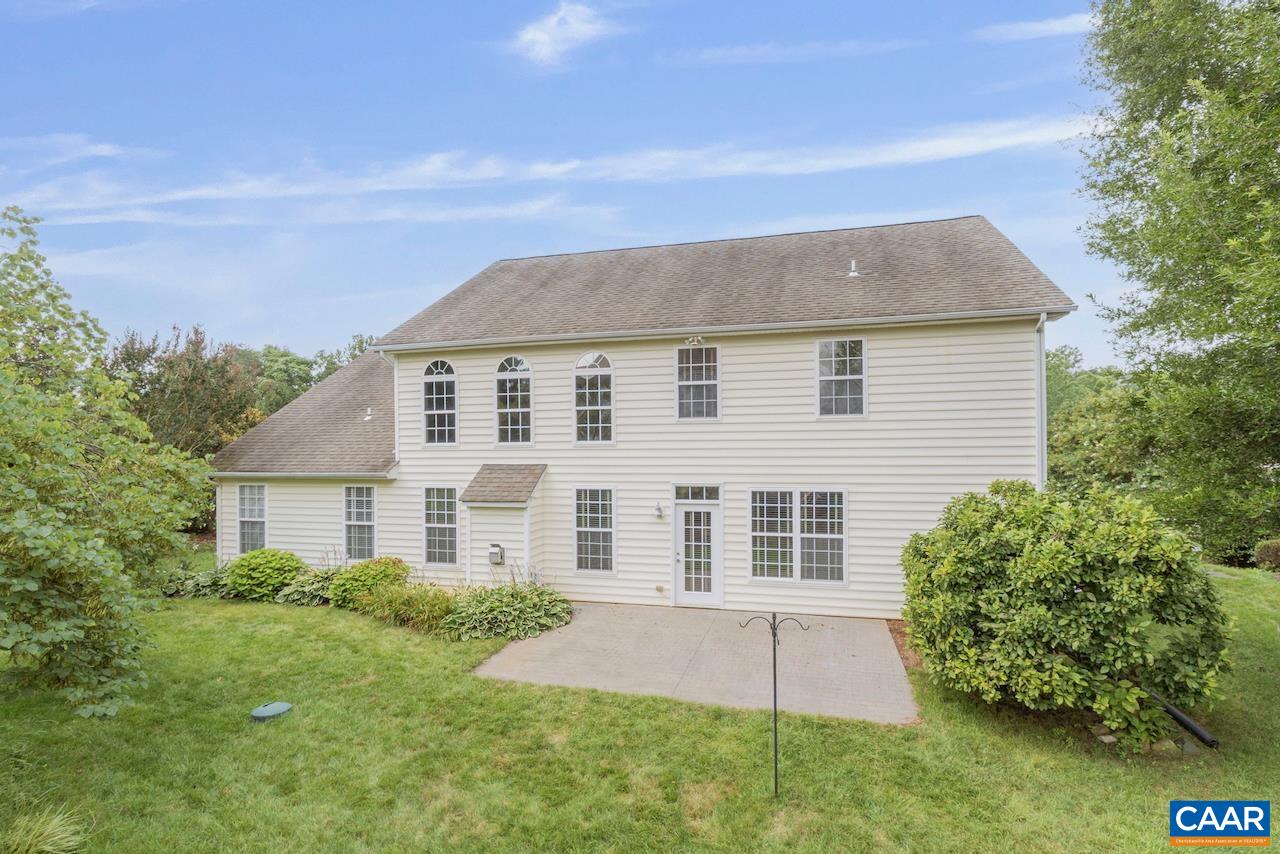 1142 REDFIELDS RD