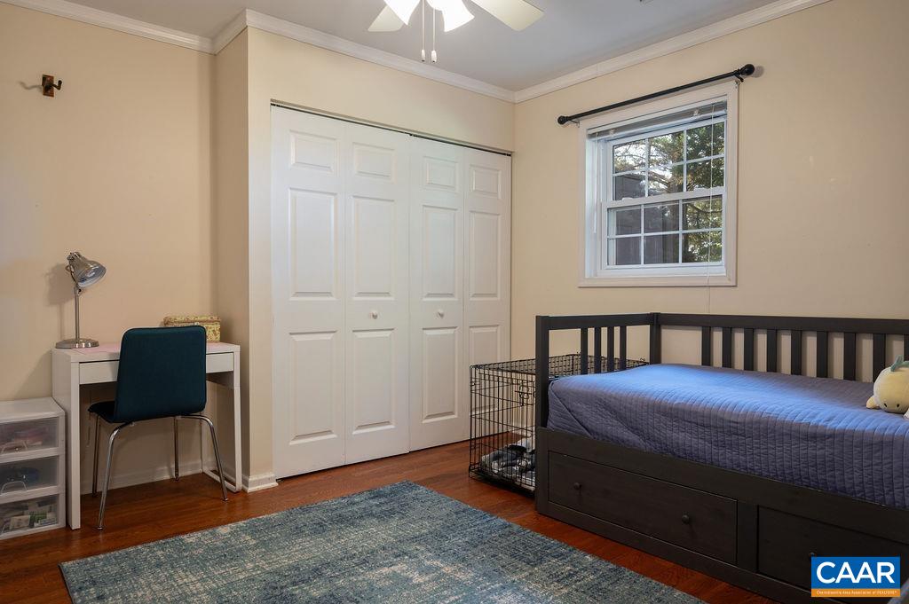 464 WOODLANDS RD
