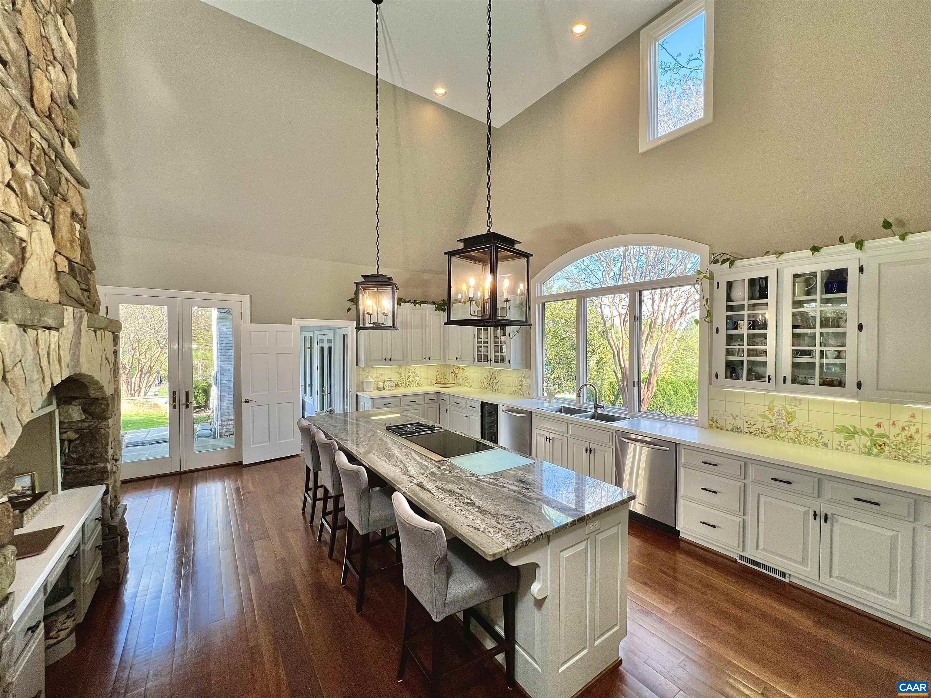 4749 WESLEY CHAPEL RD