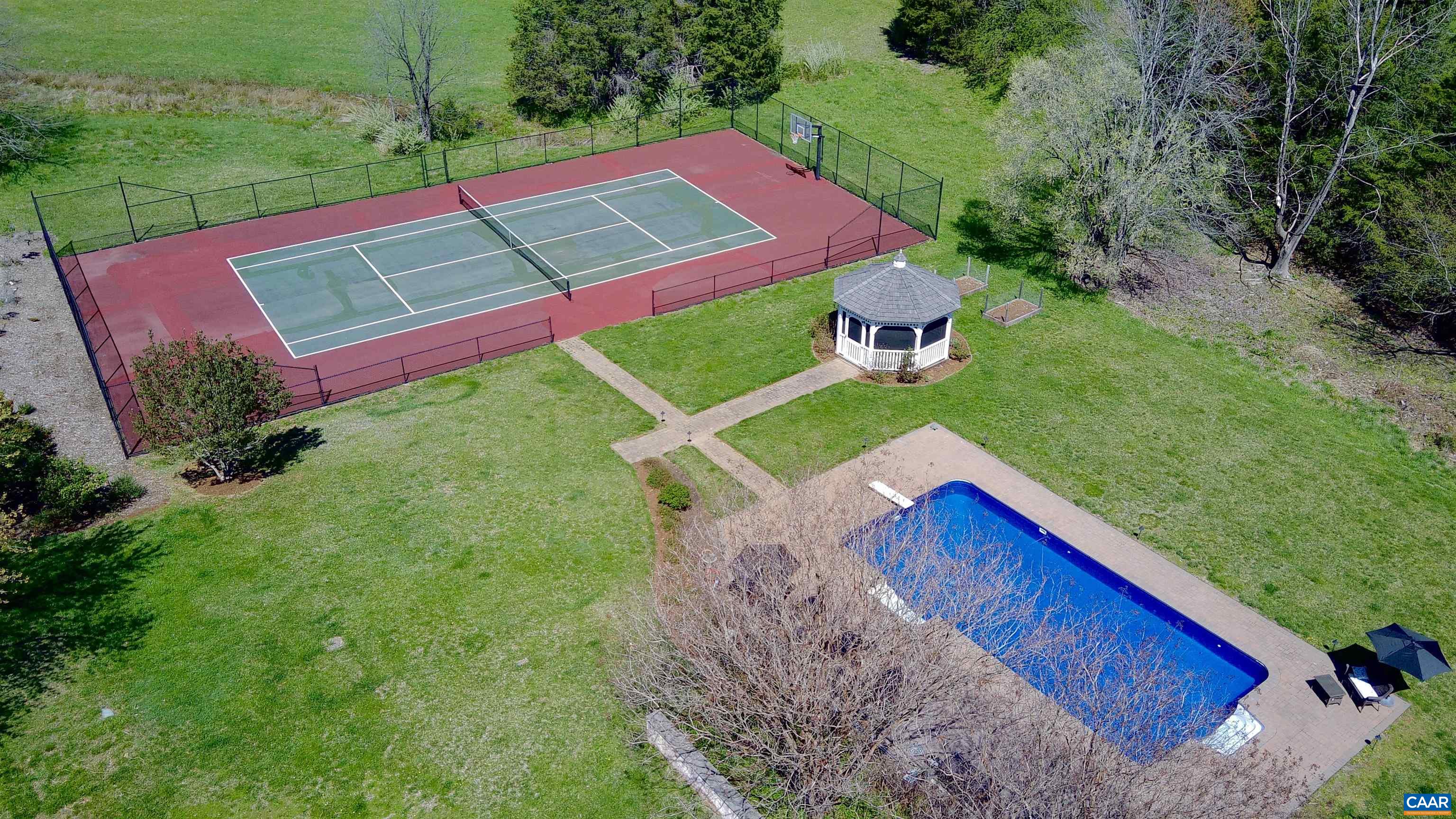 4749 WESLEY CHAPEL RD