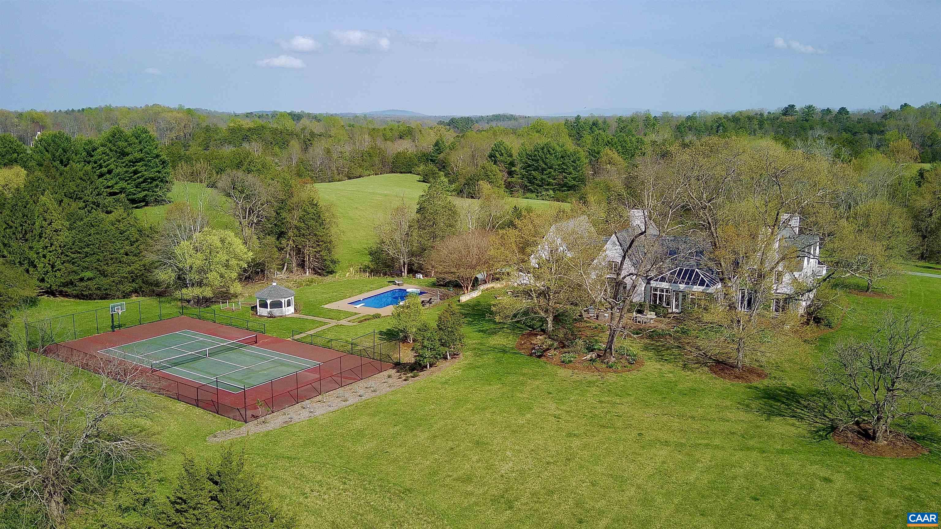 4749 WESLEY CHAPEL RD