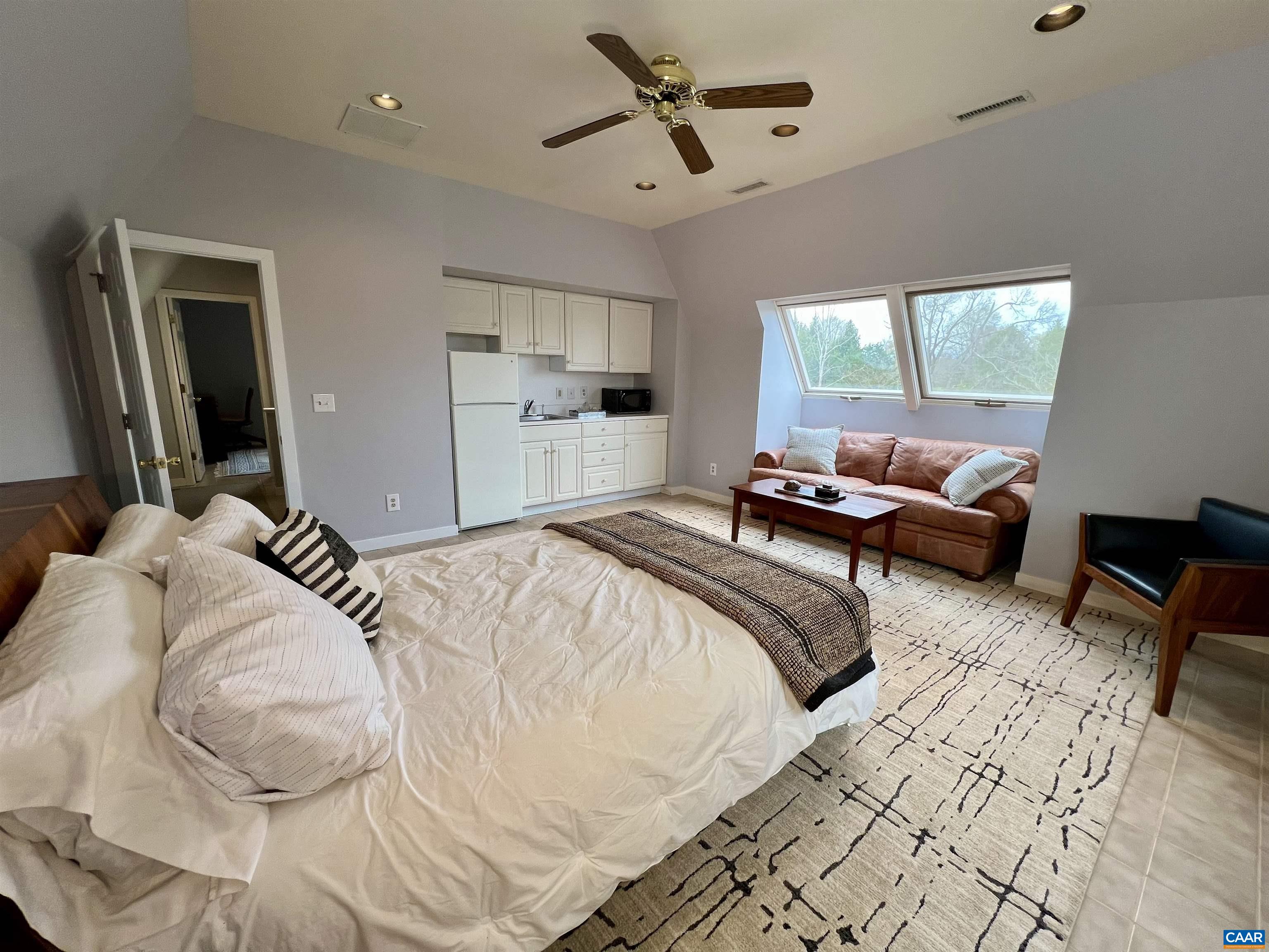 4749 WESLEY CHAPEL RD