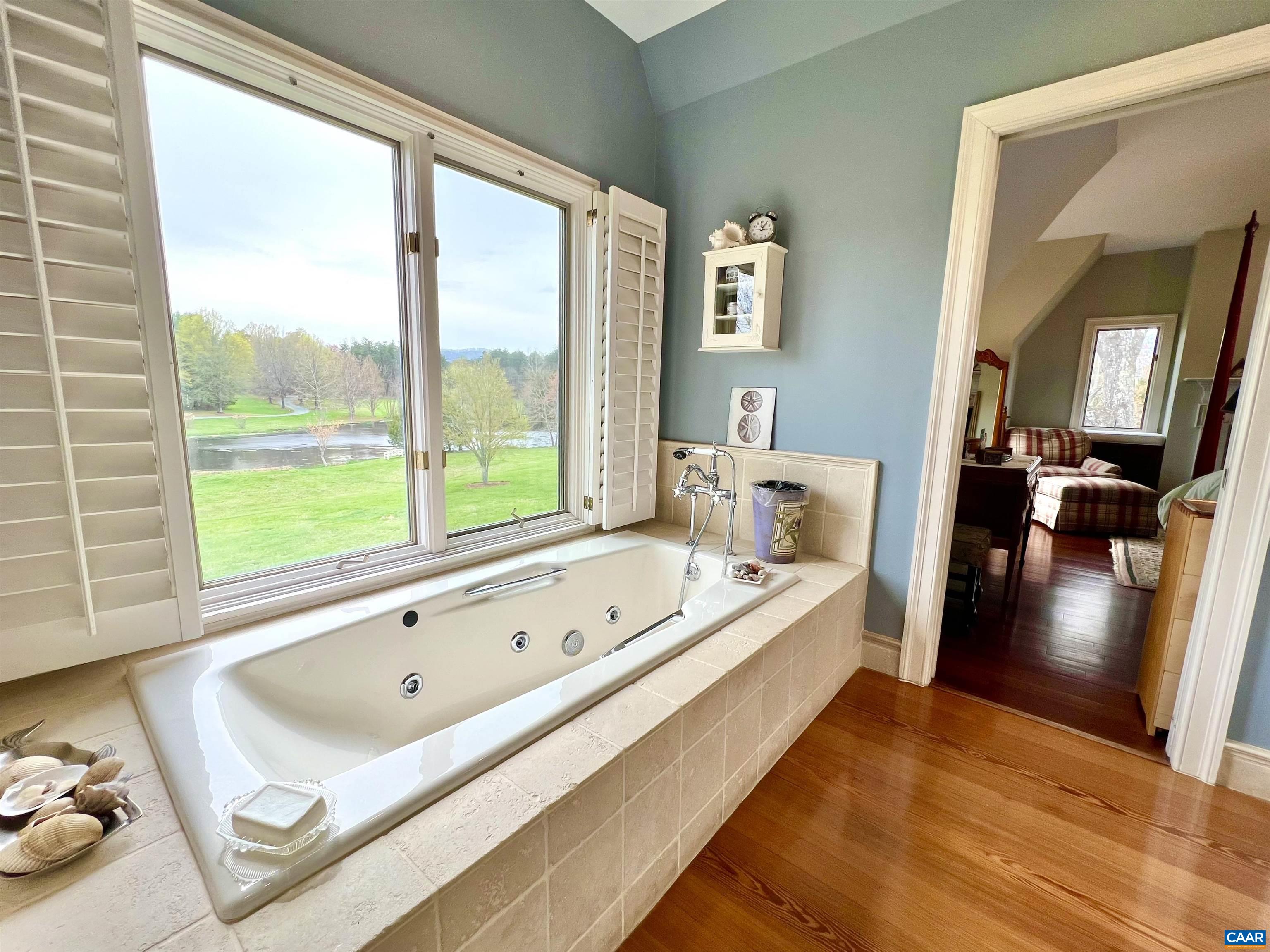 4749 WESLEY CHAPEL RD