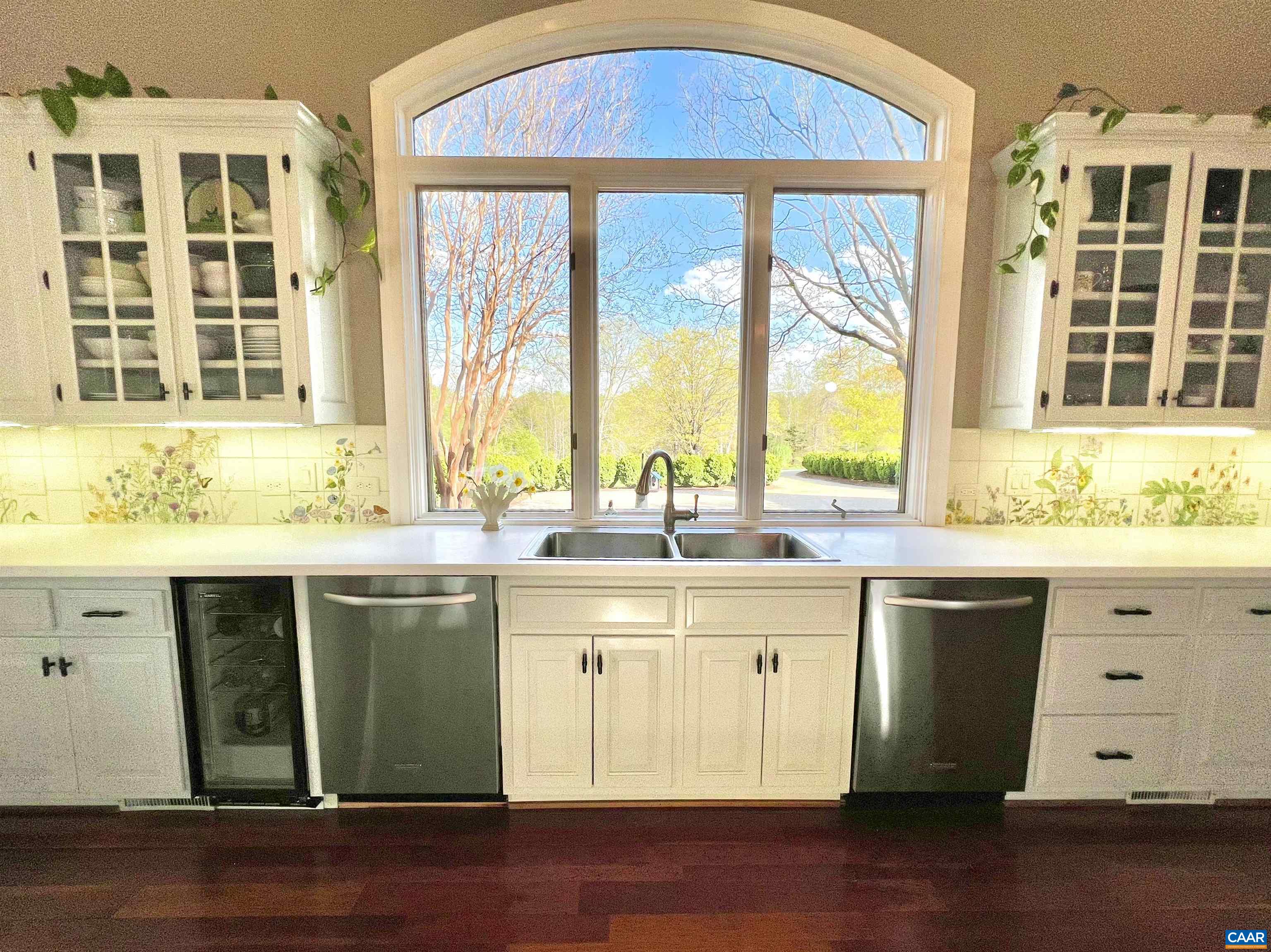 4749 WESLEY CHAPEL RD