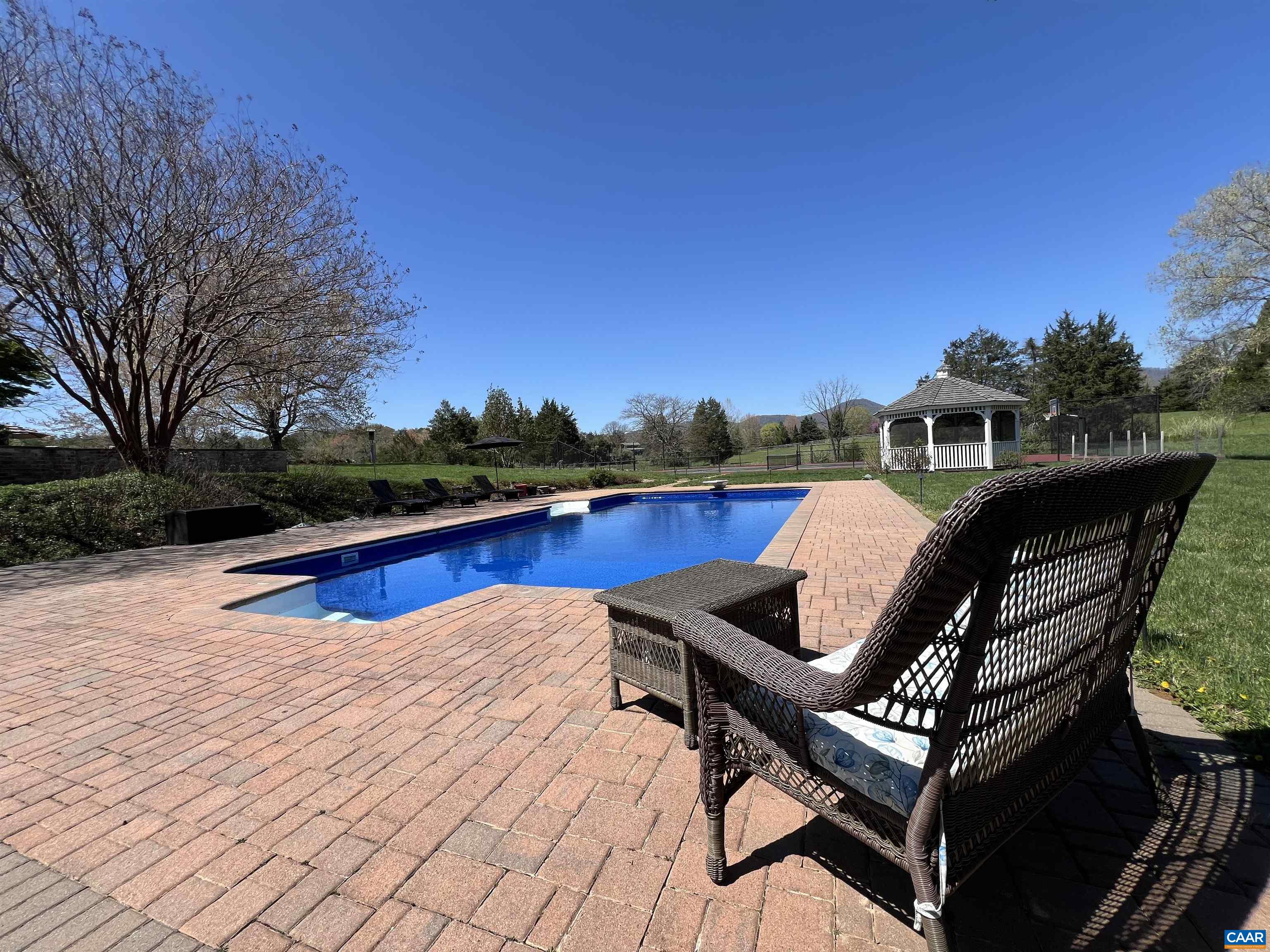 4749 WESLEY CHAPEL RD