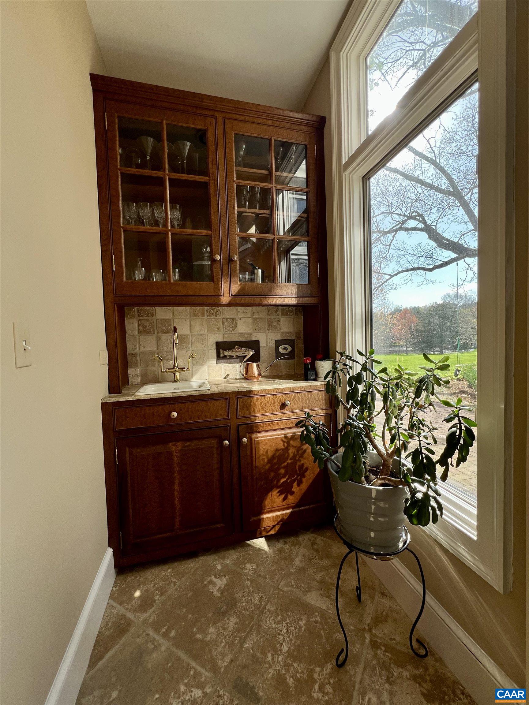 4749 WESLEY CHAPEL RD