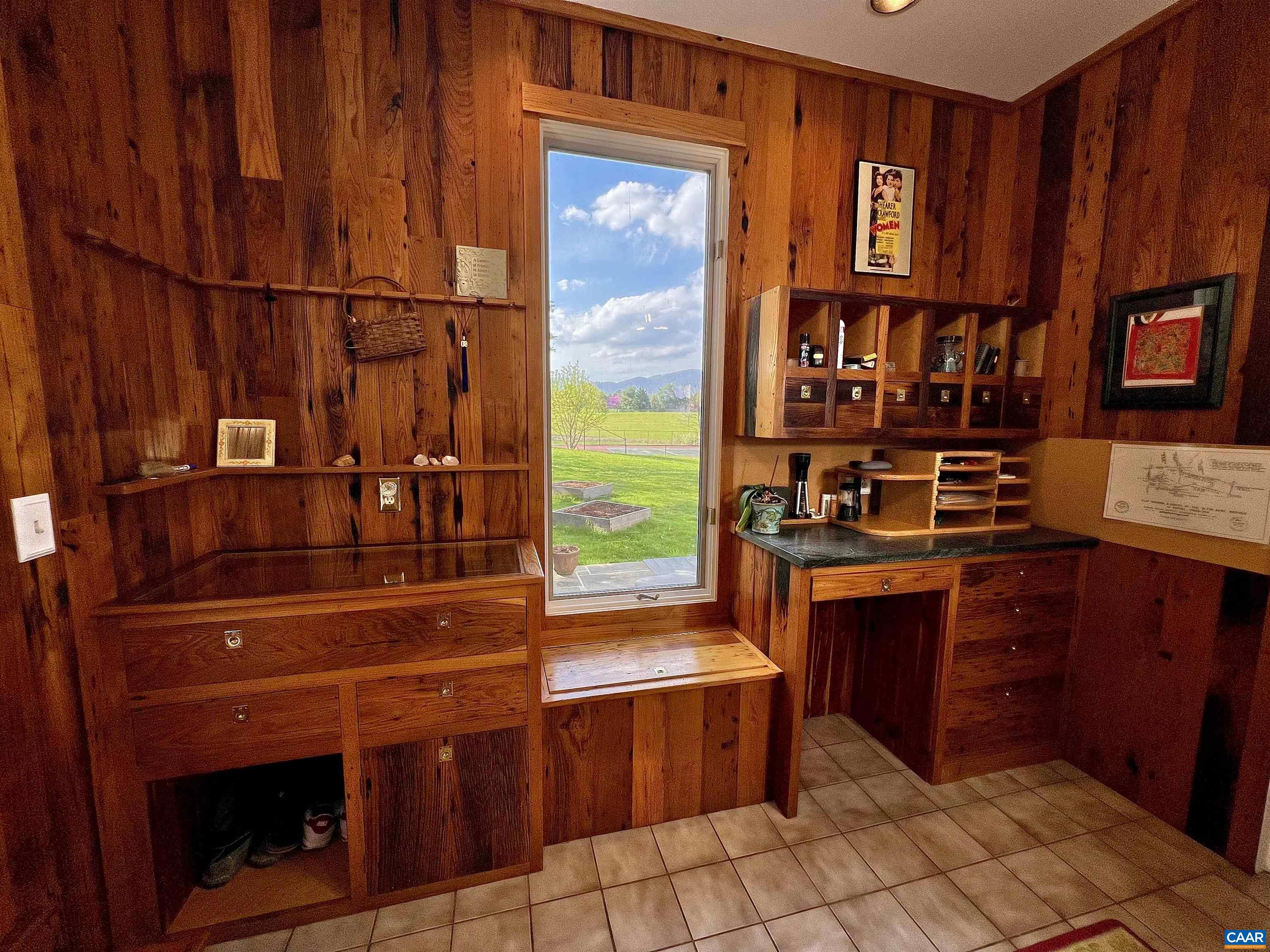 4749 WESLEY CHAPEL RD