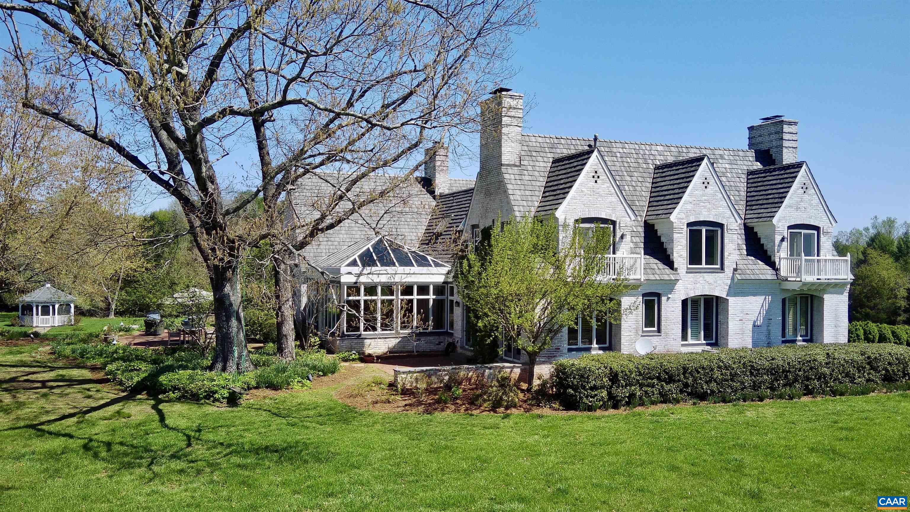 4749 WESLEY CHAPEL RD