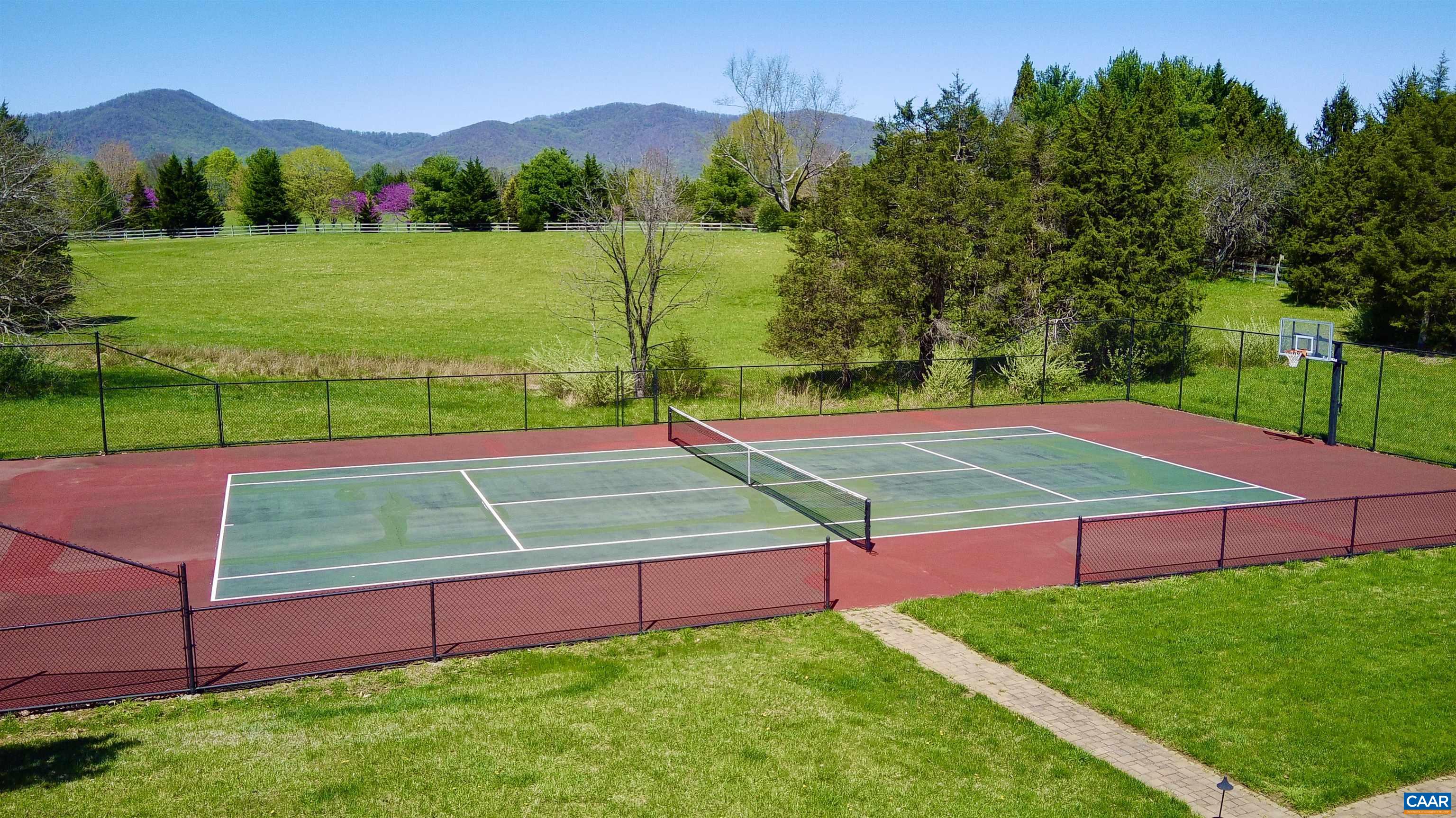 4749 WESLEY CHAPEL RD