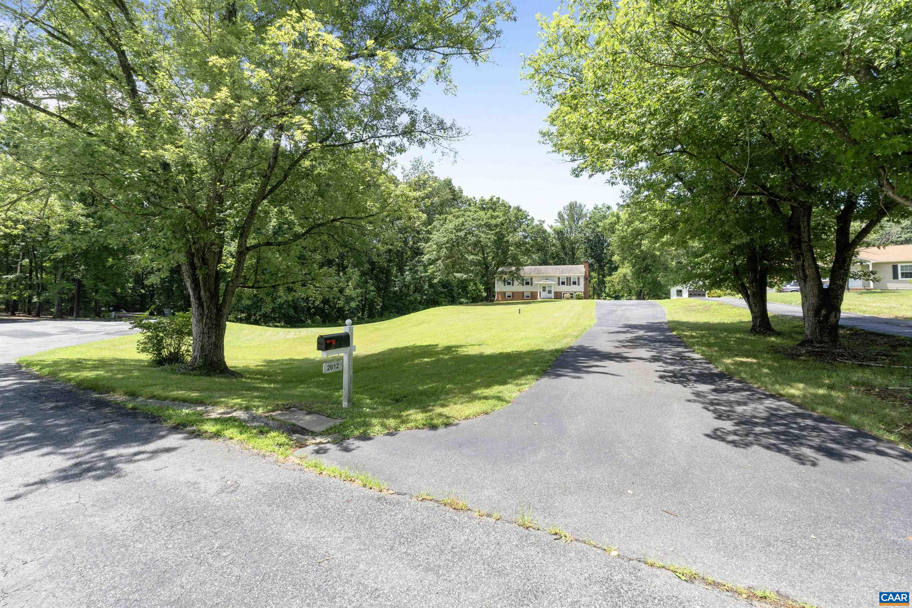 2612 LAWRENCE RD