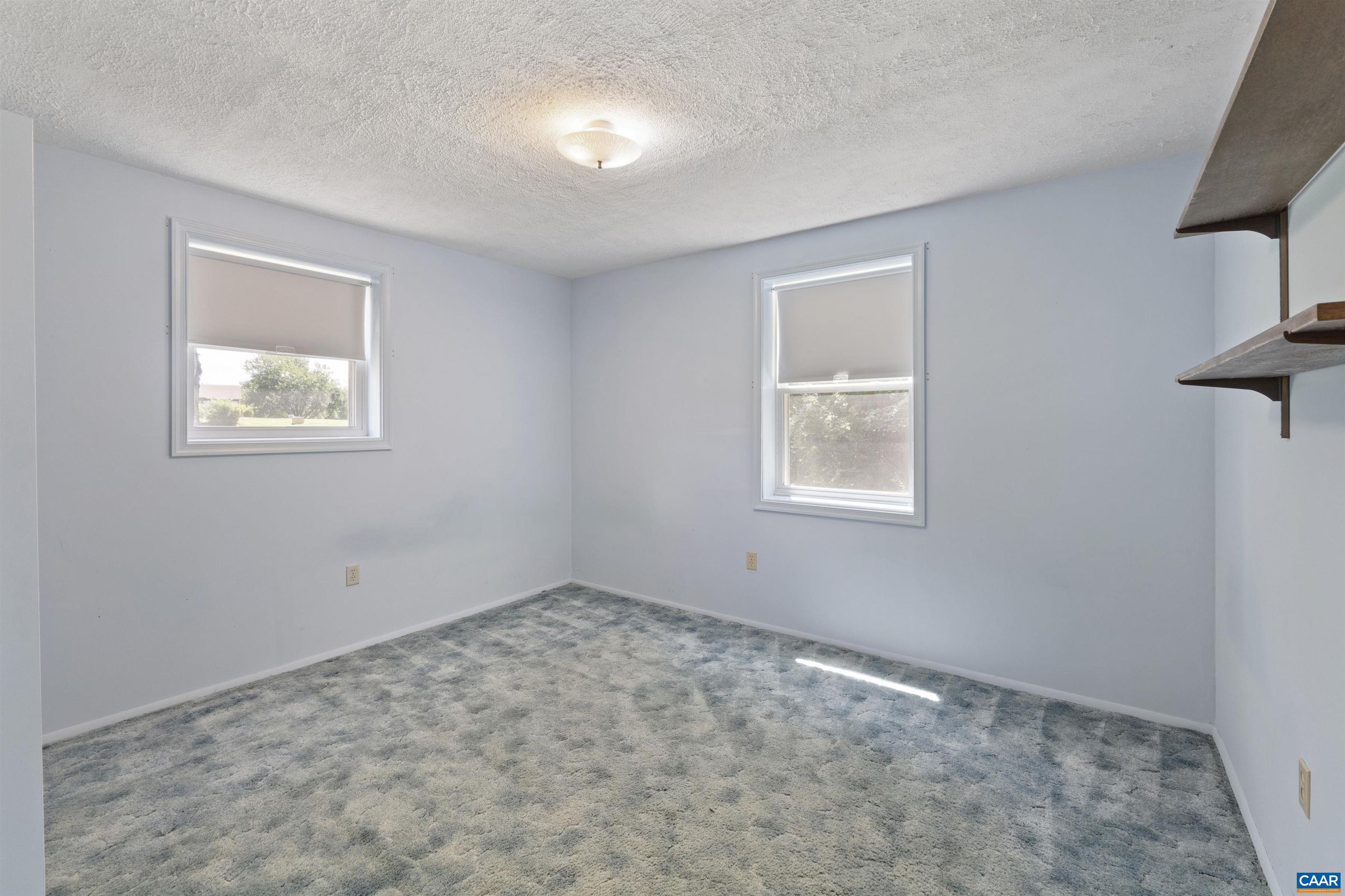 2612 LAWRENCE RD