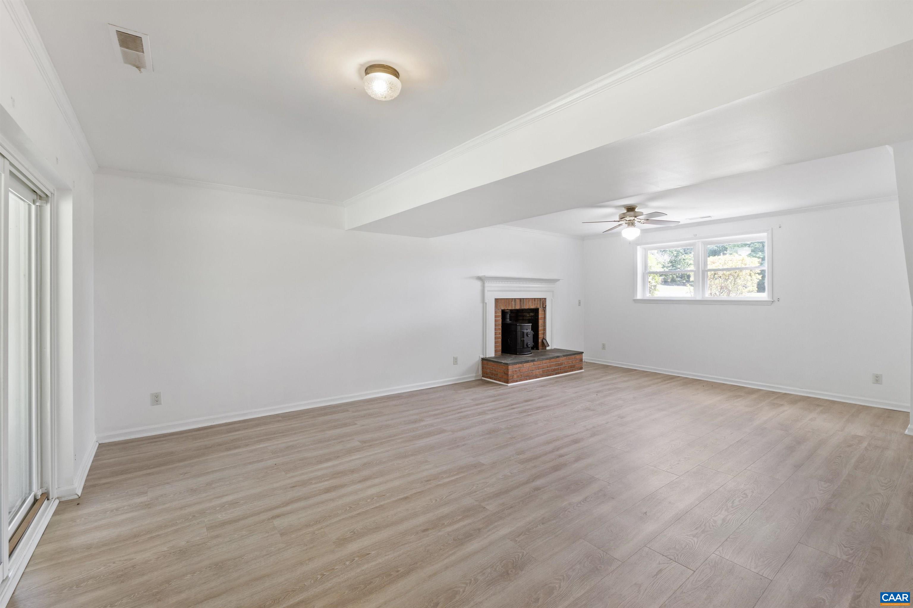 2612 LAWRENCE RD
