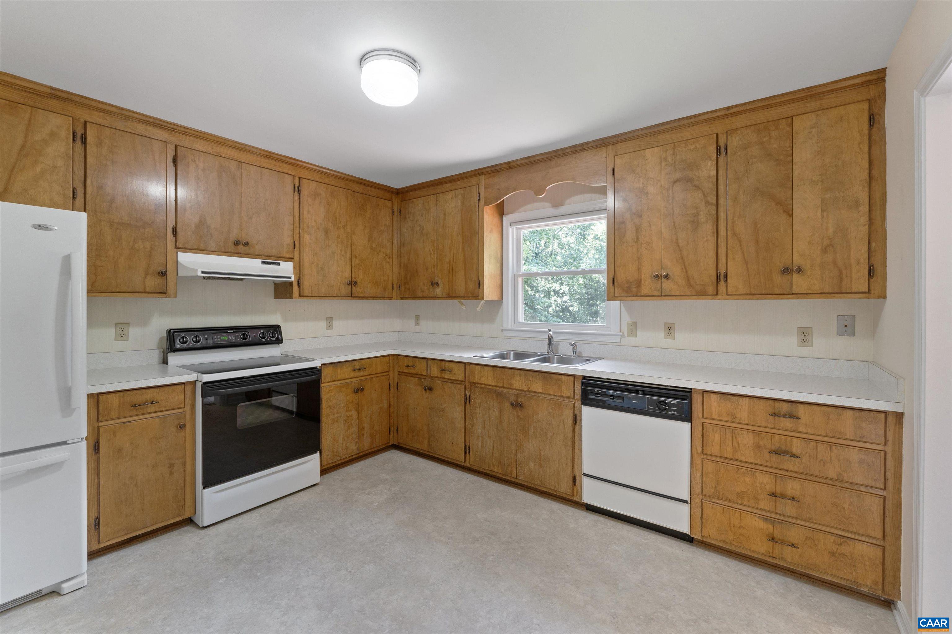 2612 LAWRENCE RD