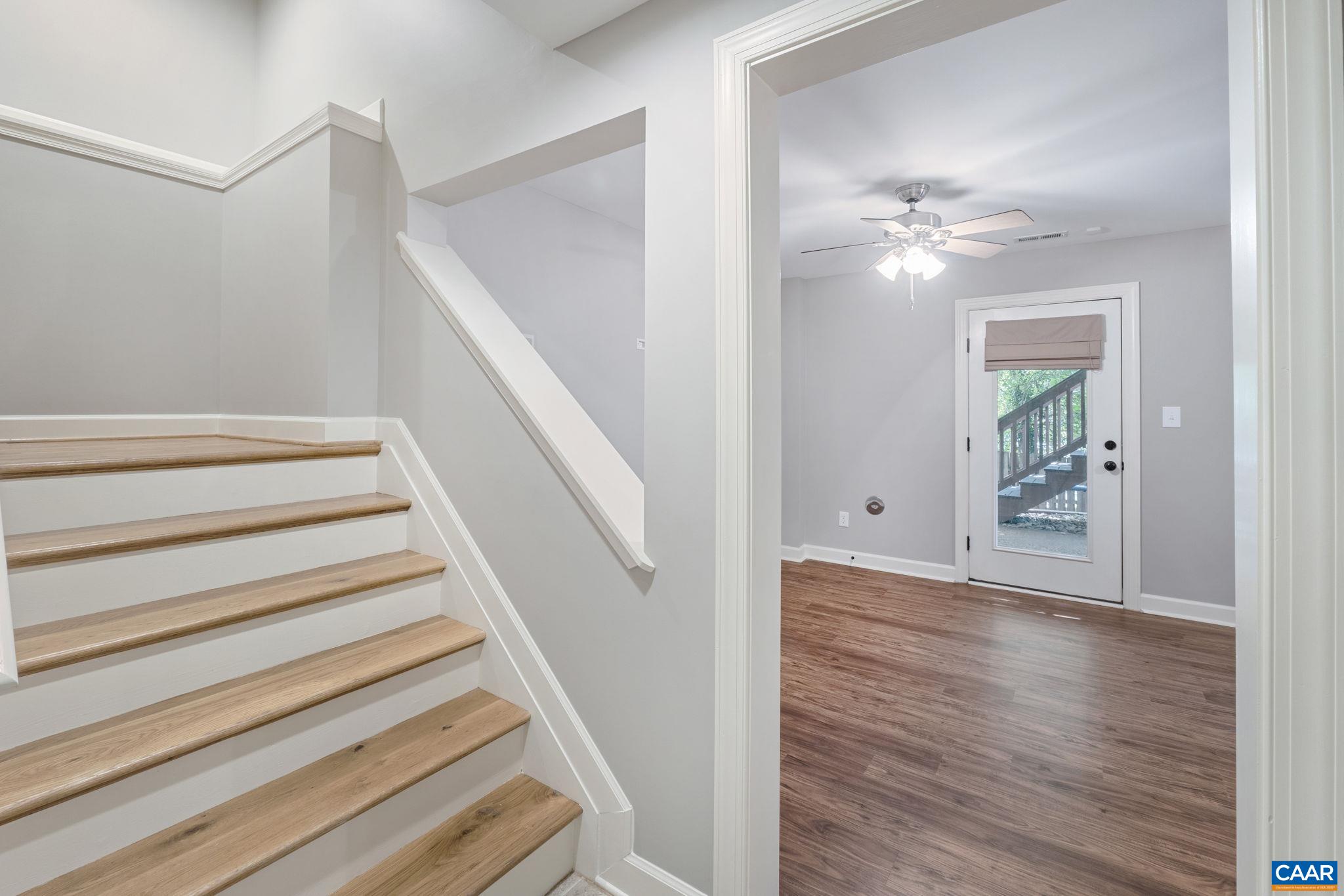 214 HUNTLEY AVE