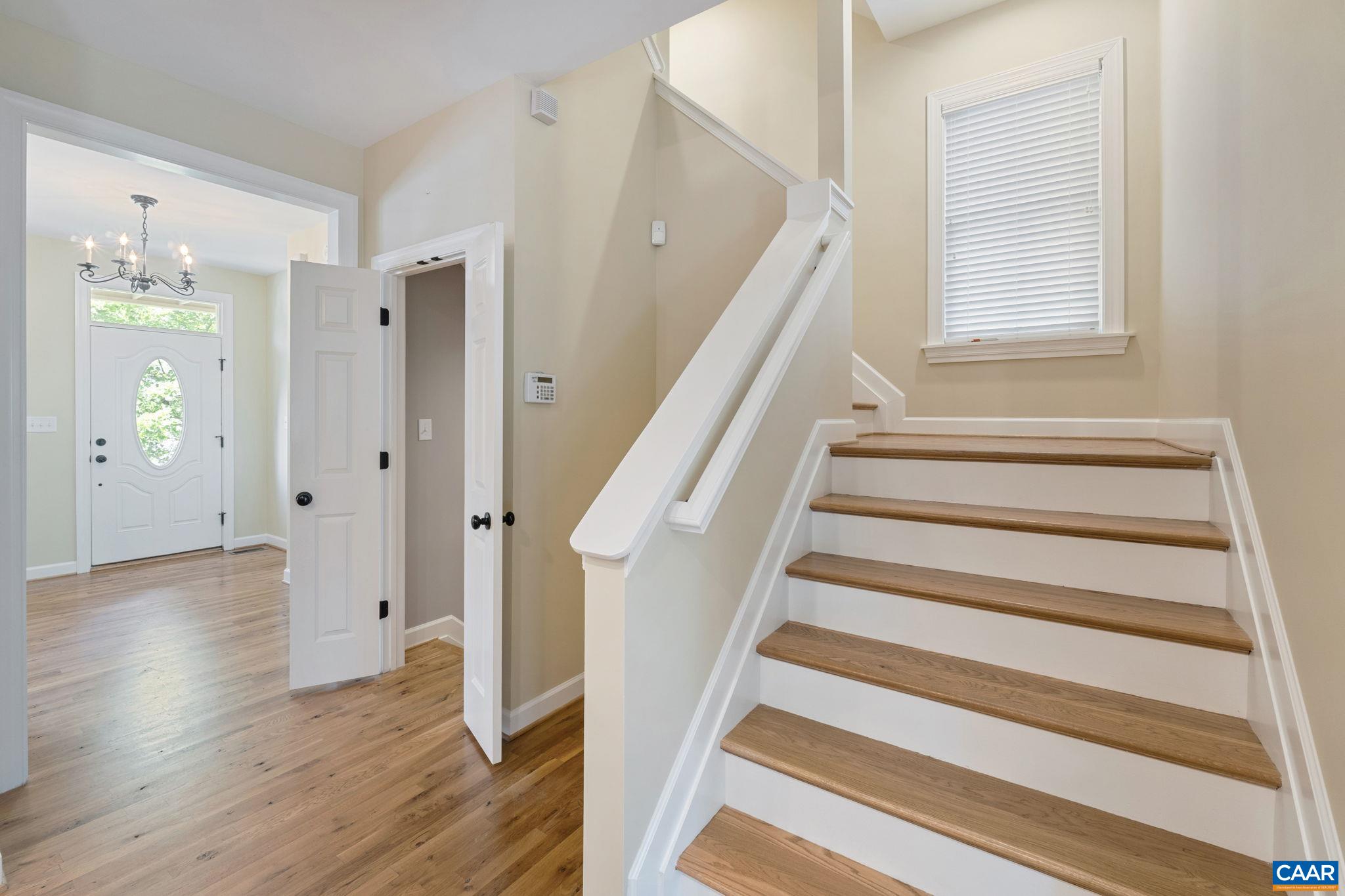 214 HUNTLEY AVE