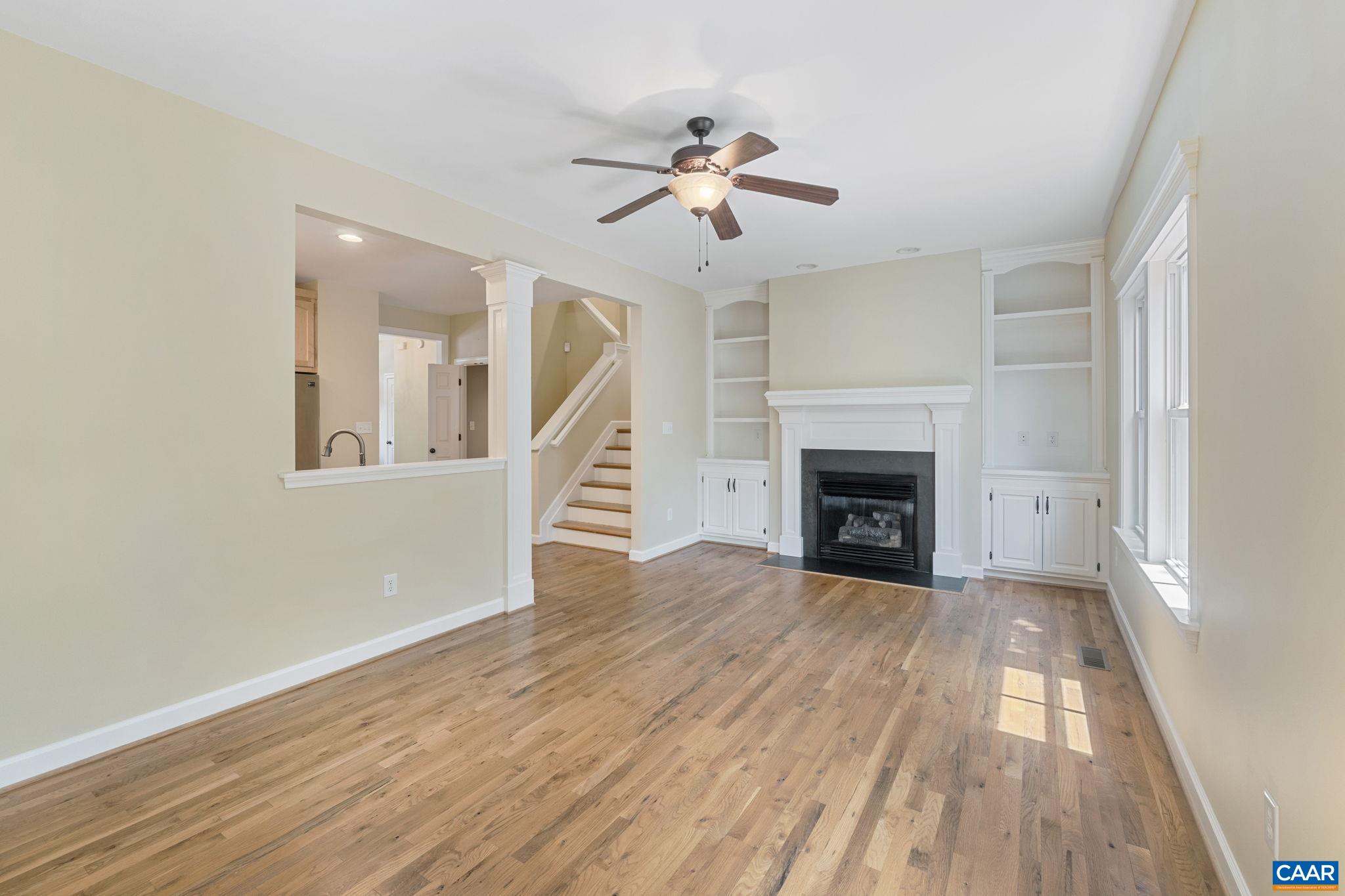 214 HUNTLEY AVE