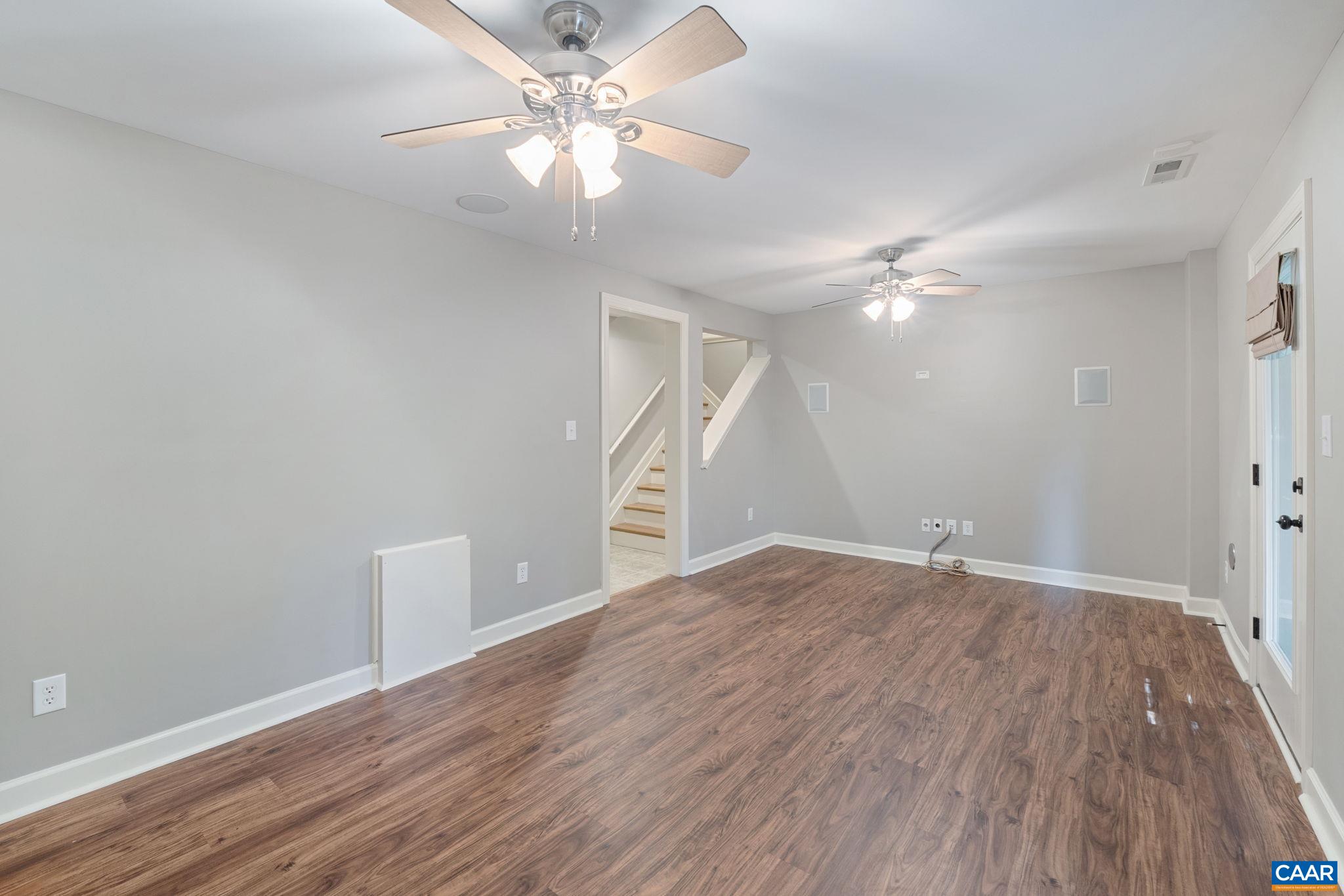 214 HUNTLEY AVE