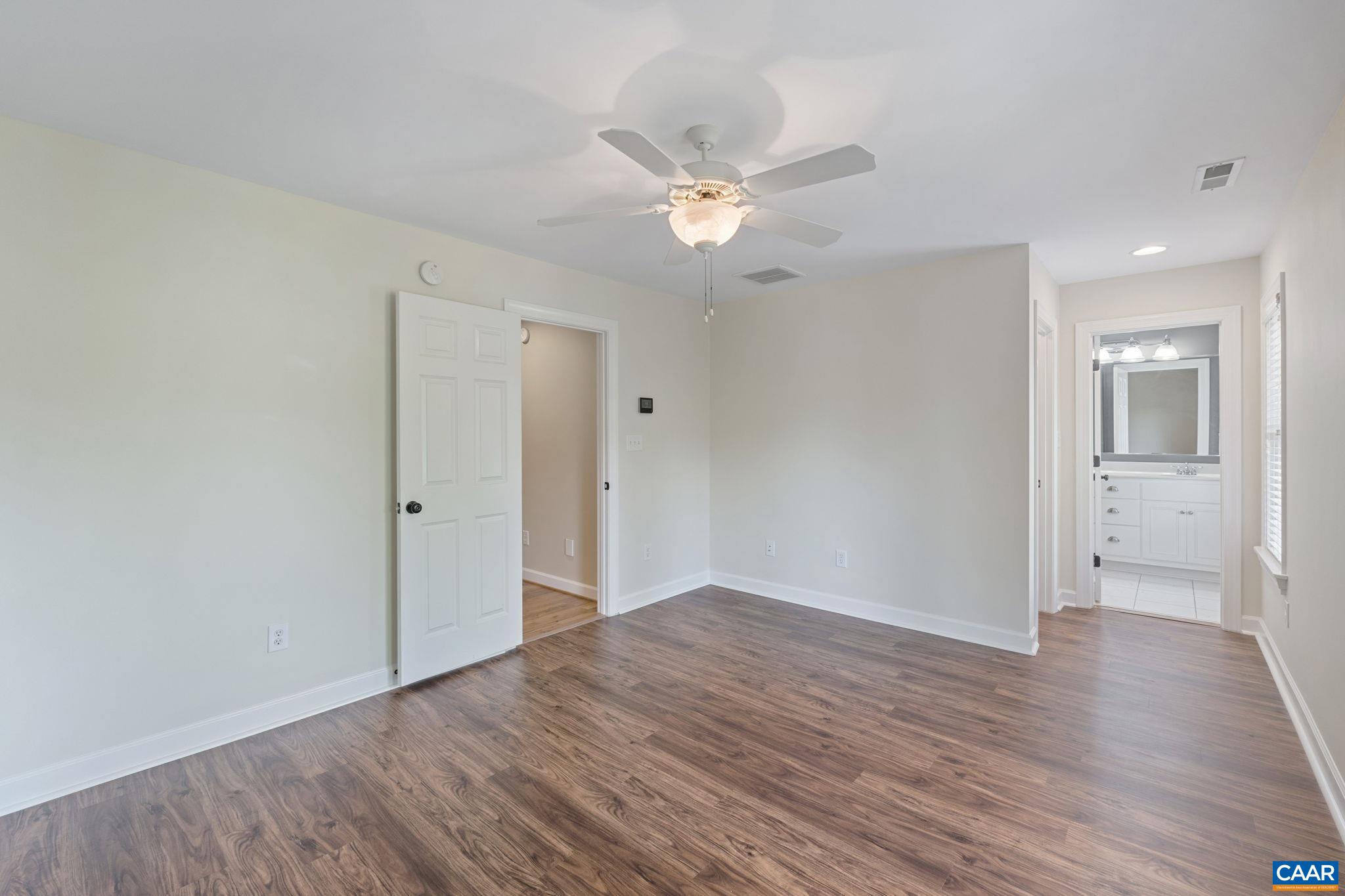 214 HUNTLEY AVE