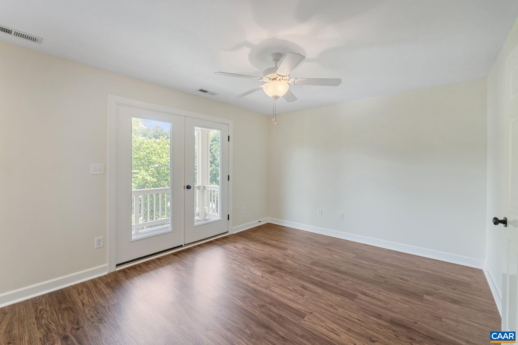 214 HUNTLEY AVE
