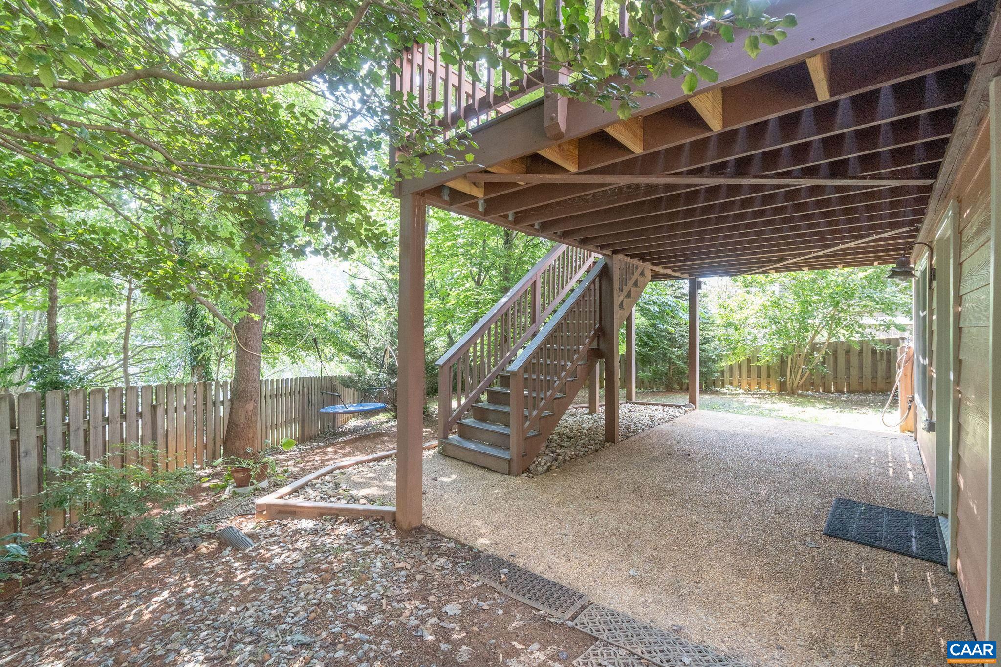 214 HUNTLEY AVE