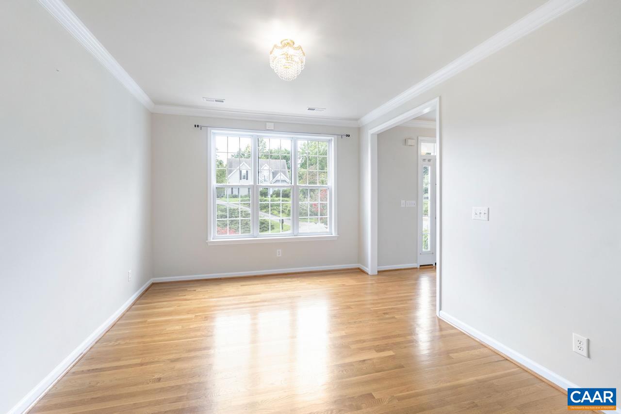 358 LEAPING FOX CT
