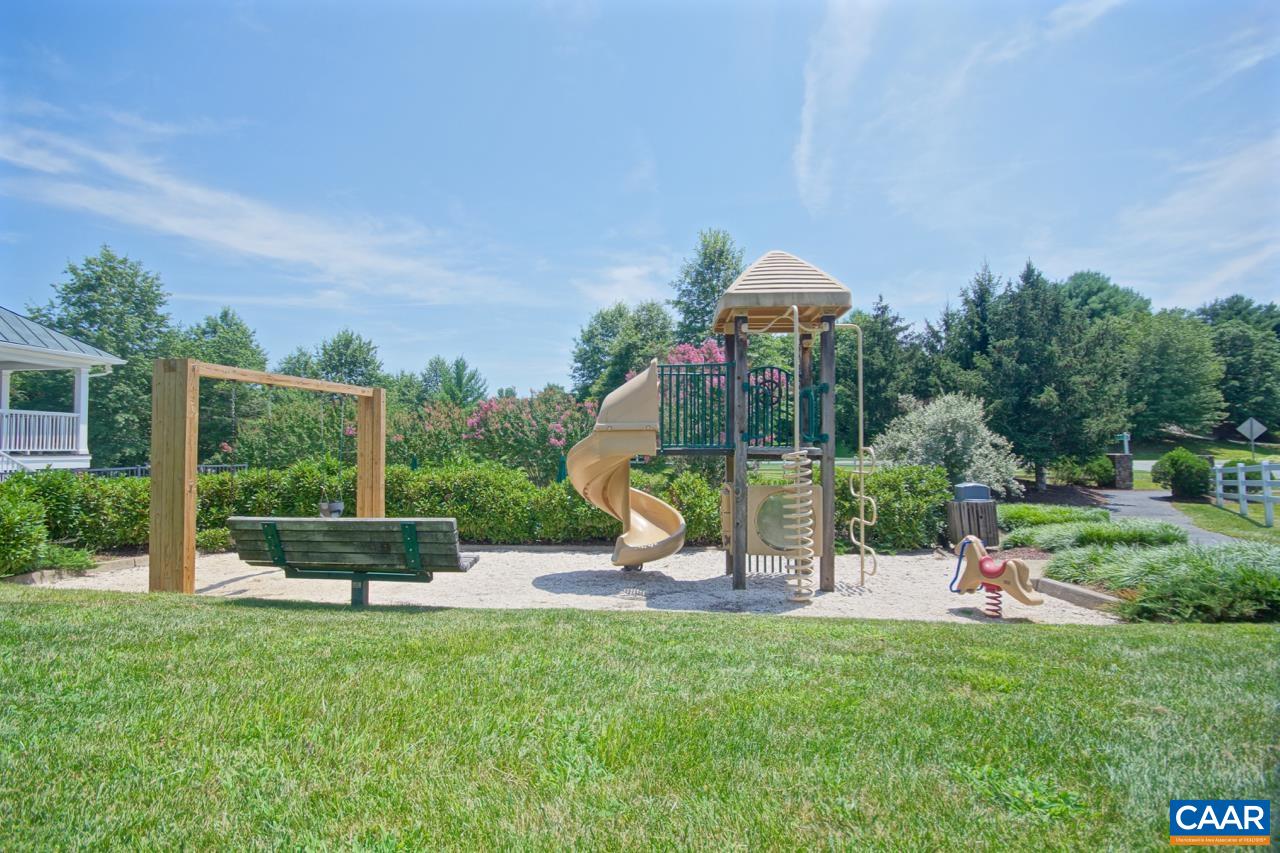 358 LEAPING FOX CT