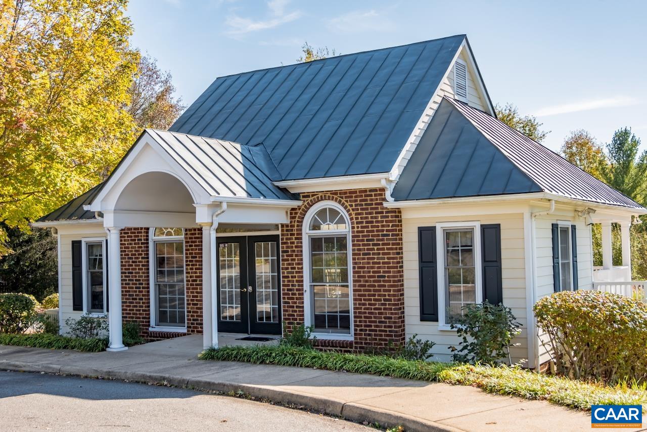 358 LEAPING FOX CT