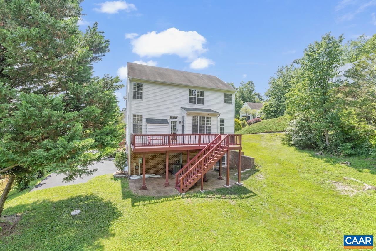 358 LEAPING FOX CT
